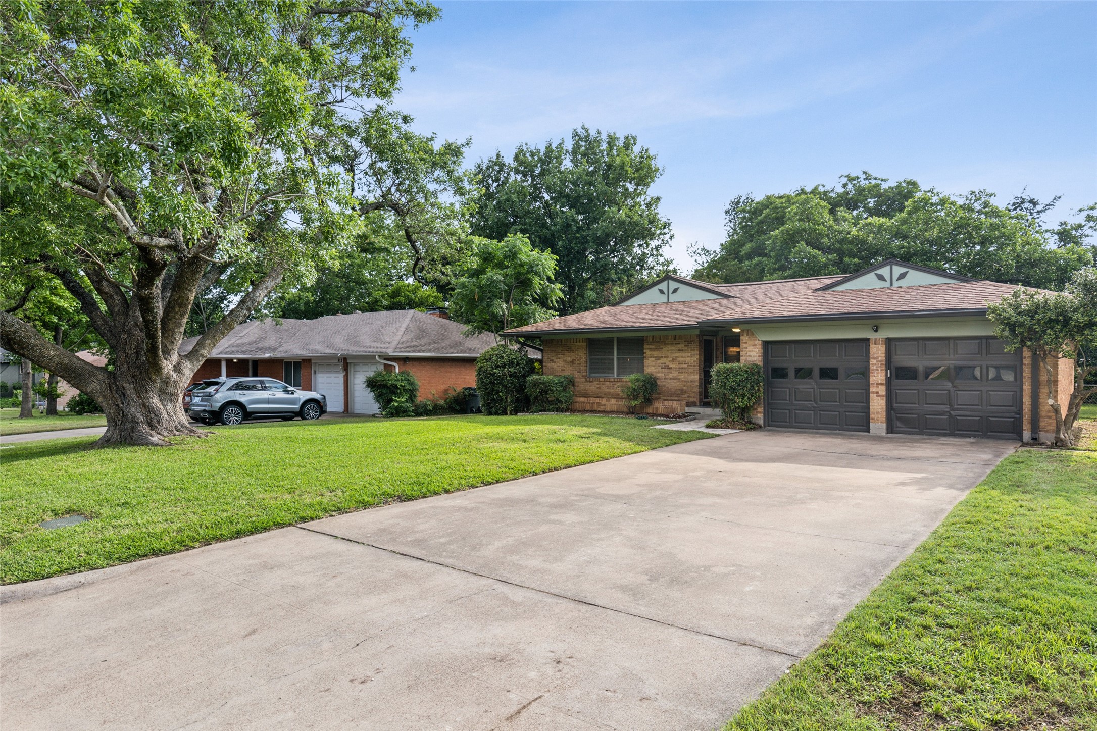 317 N Brighton Avenue