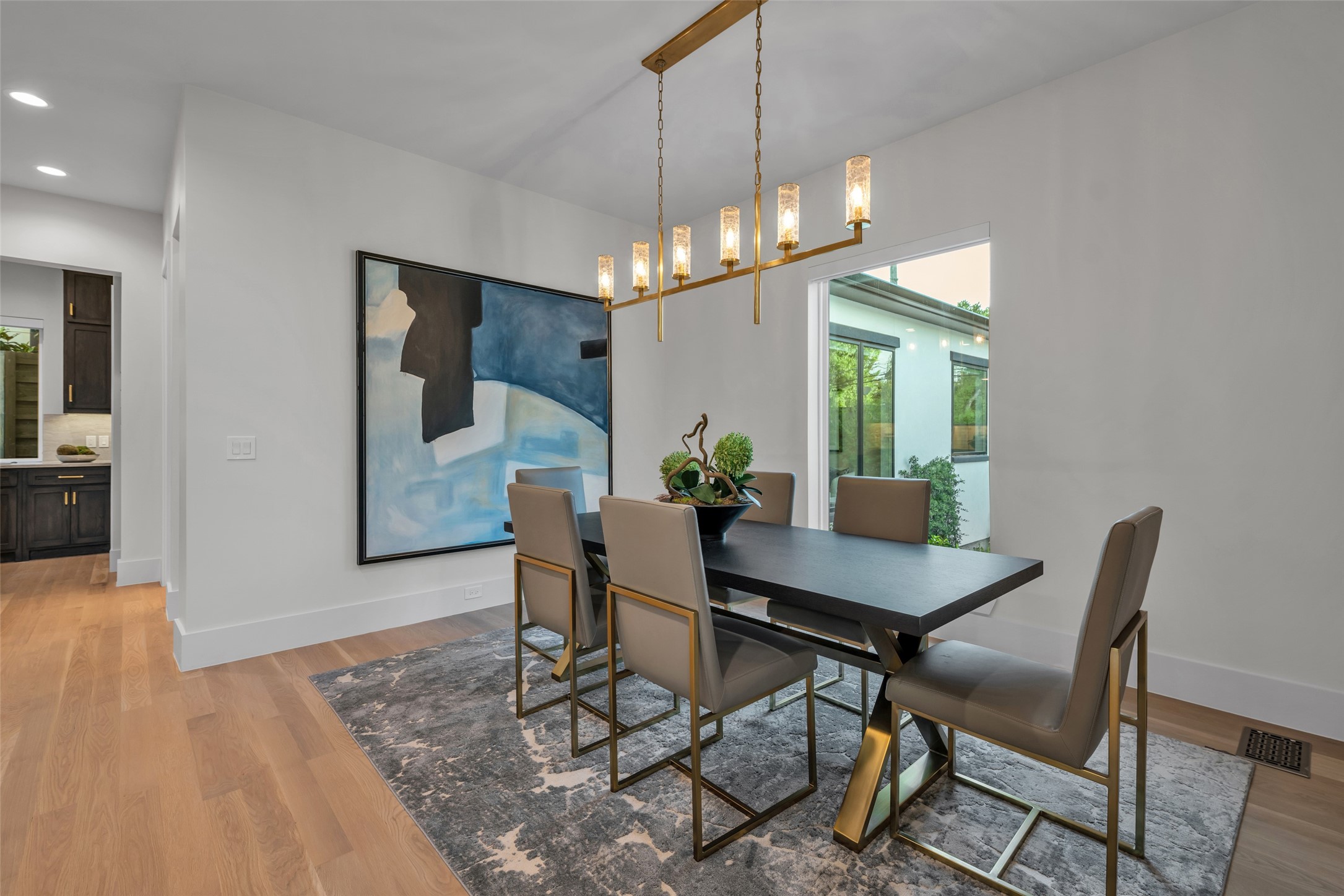 419 W Colorado Boulevard