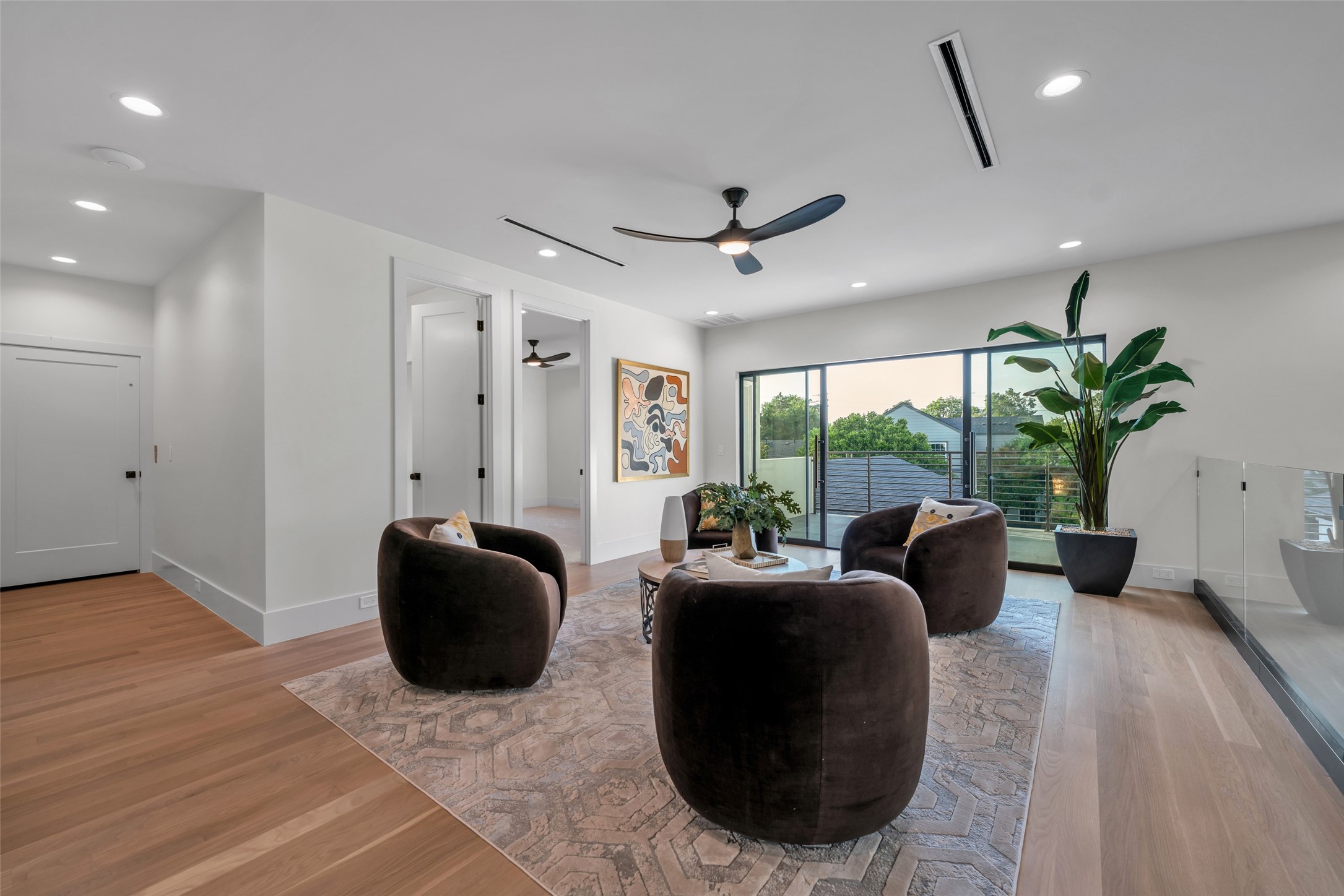 419 W Colorado Boulevard