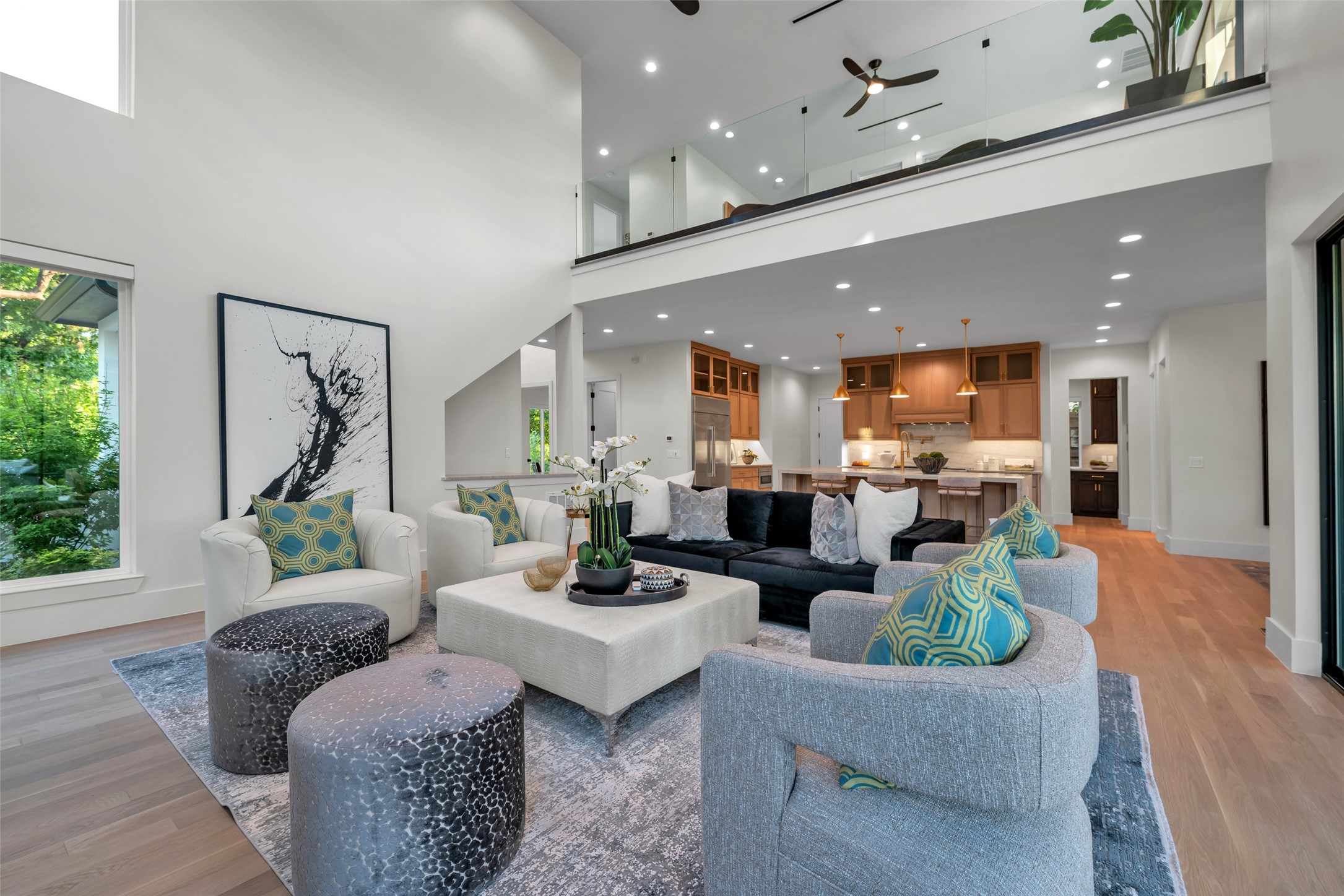 419 W Colorado Boulevard