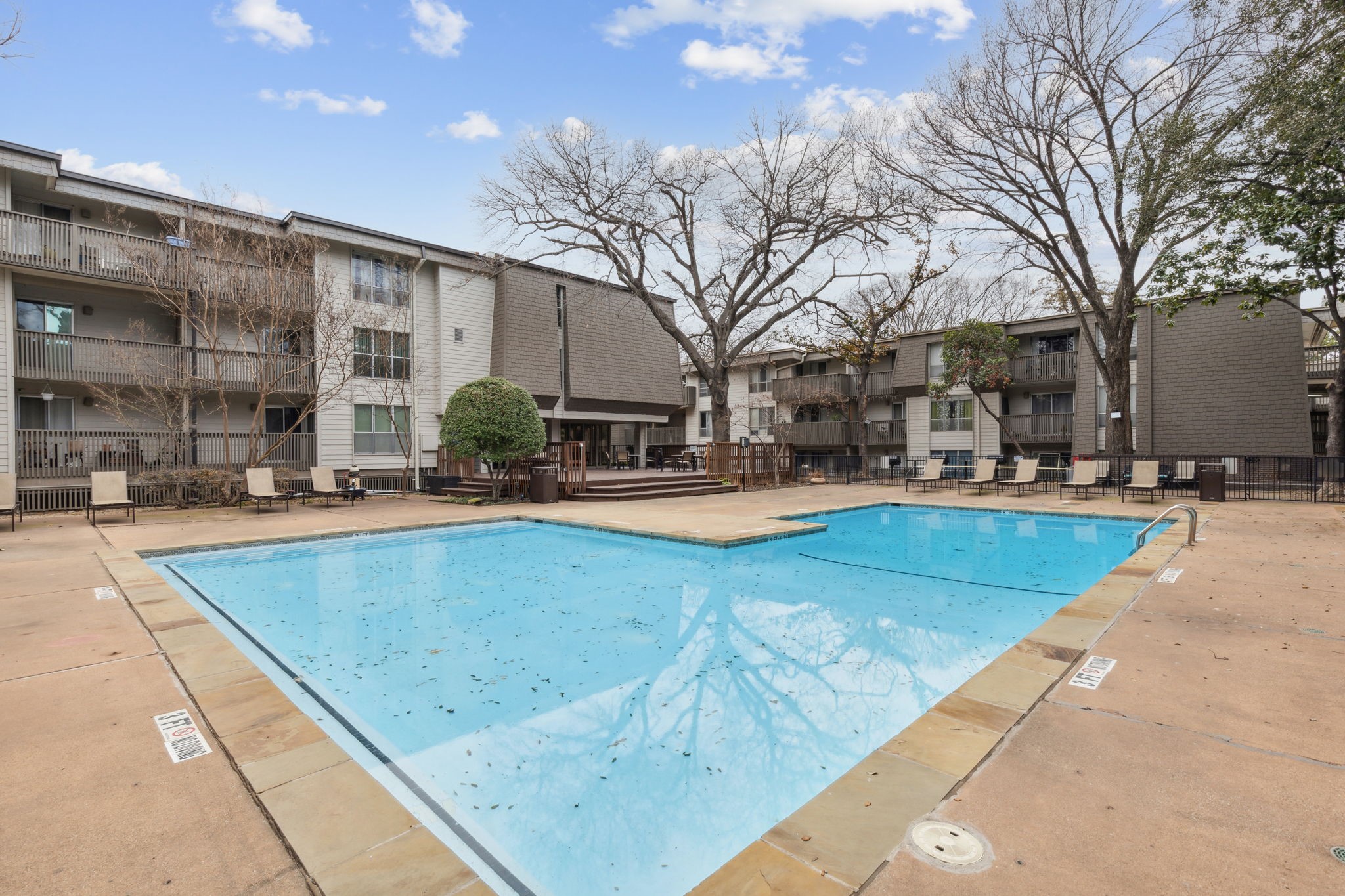 4837 Cedar Springs Road 308