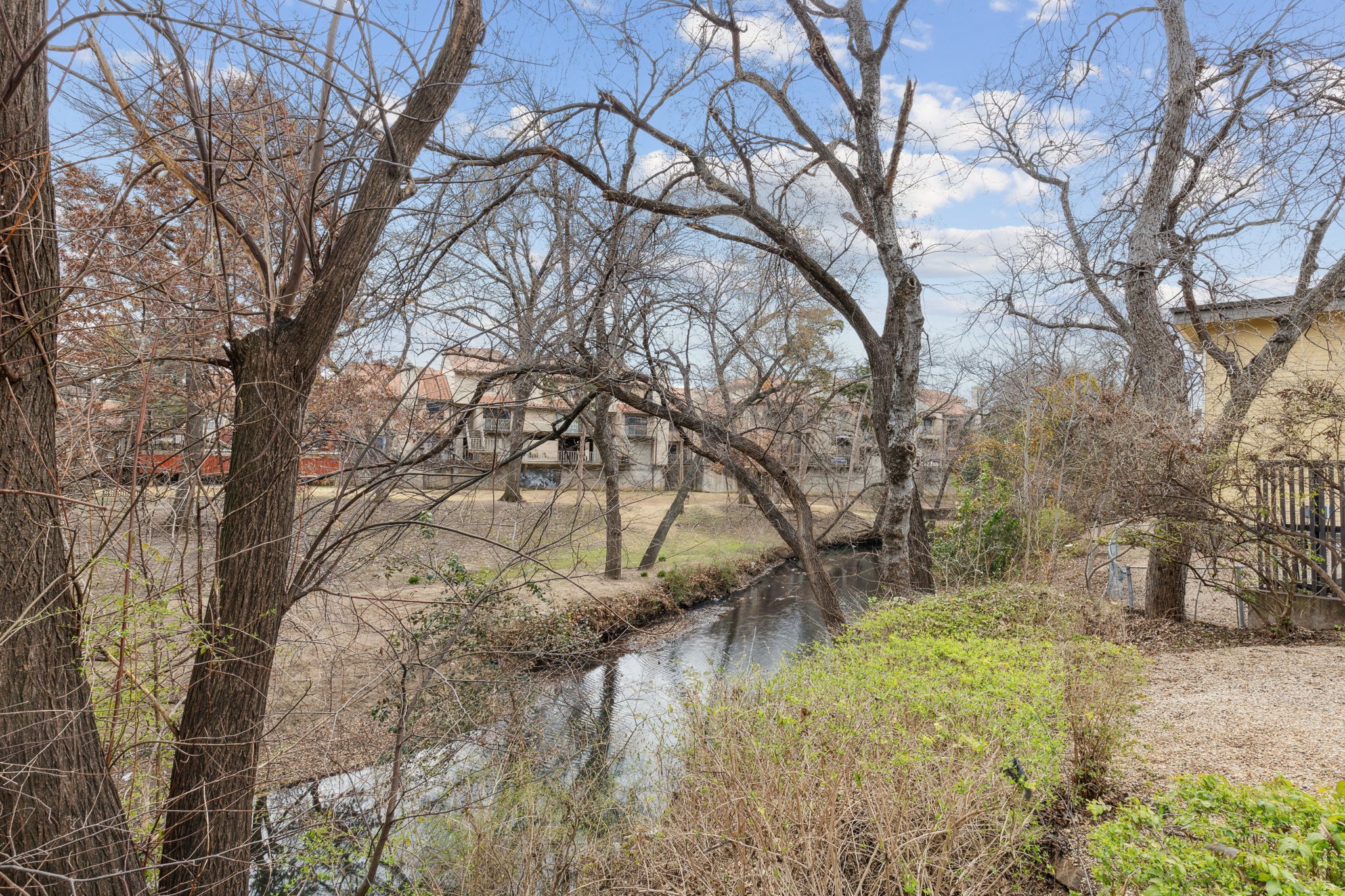 4837 Cedar Springs Road 308