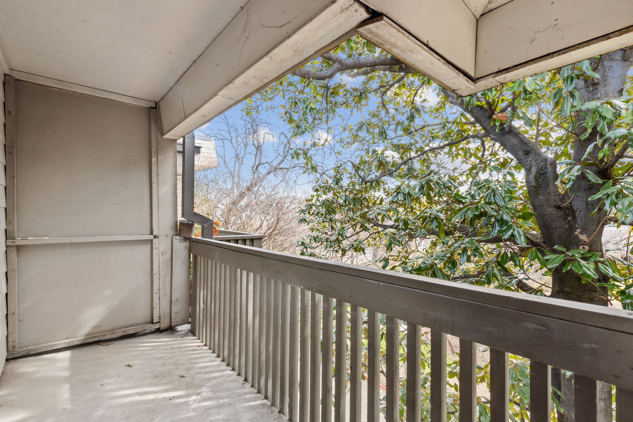 4837 Cedar Springs Road 308