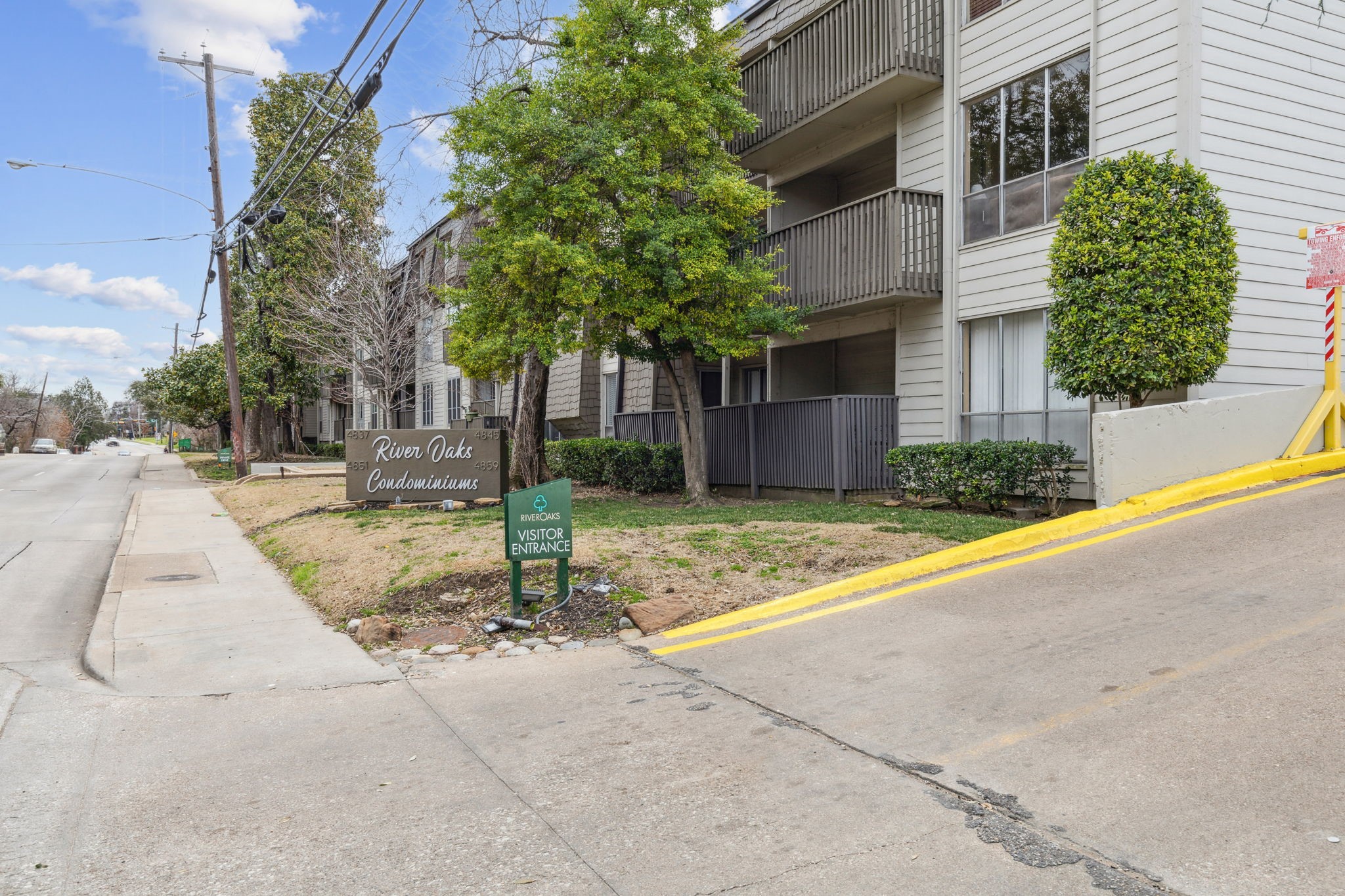 4837 Cedar Springs Road 308