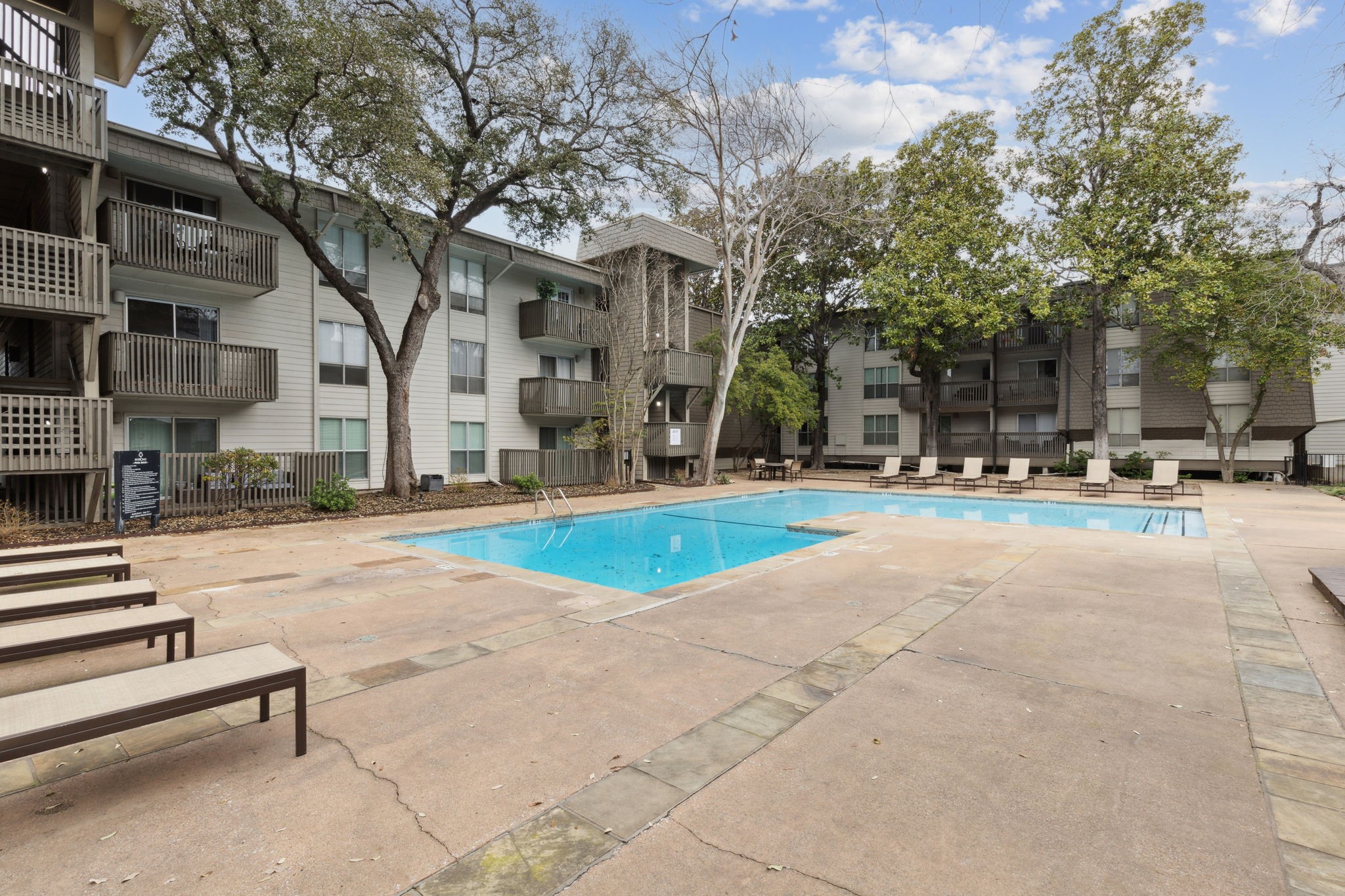 4837 Cedar Springs Road 308