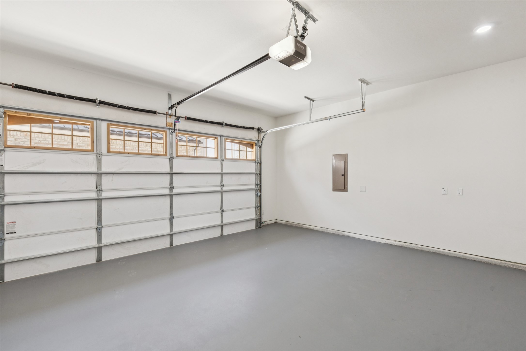 1000 W 10th Street