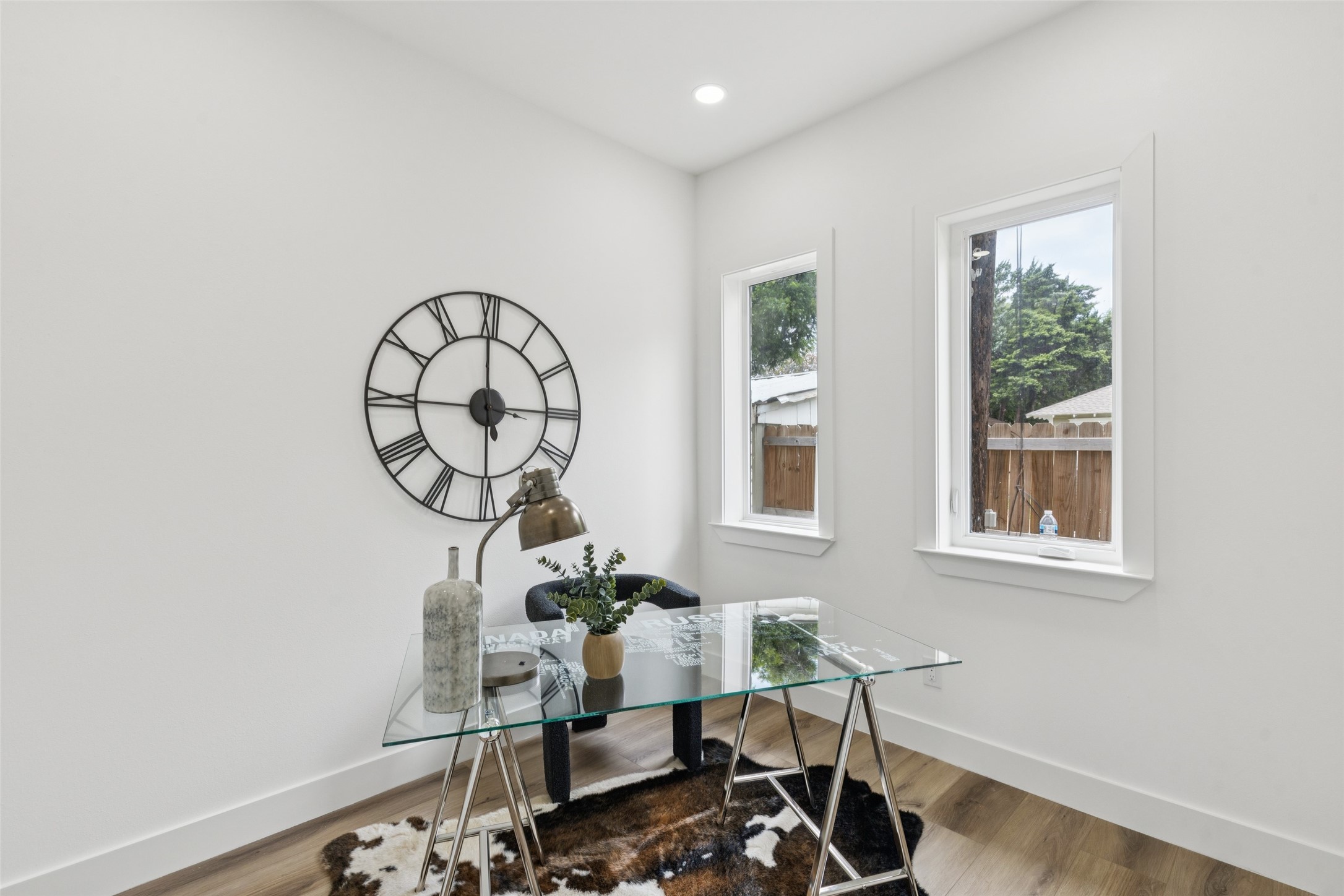 1004 W 10th Street