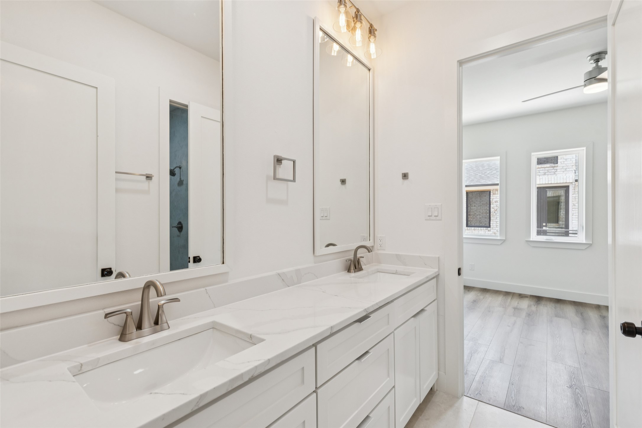 1004 W 10th Street