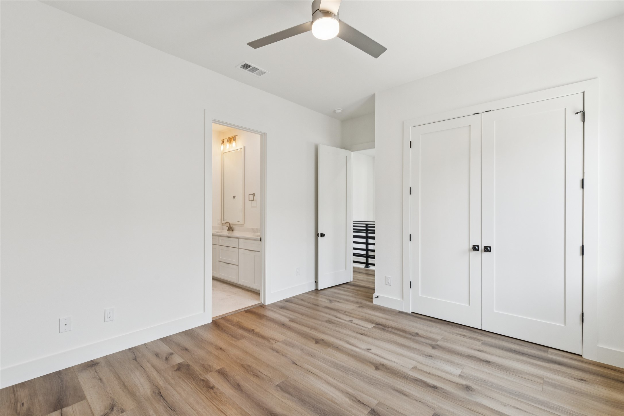 1004 W 10th Street