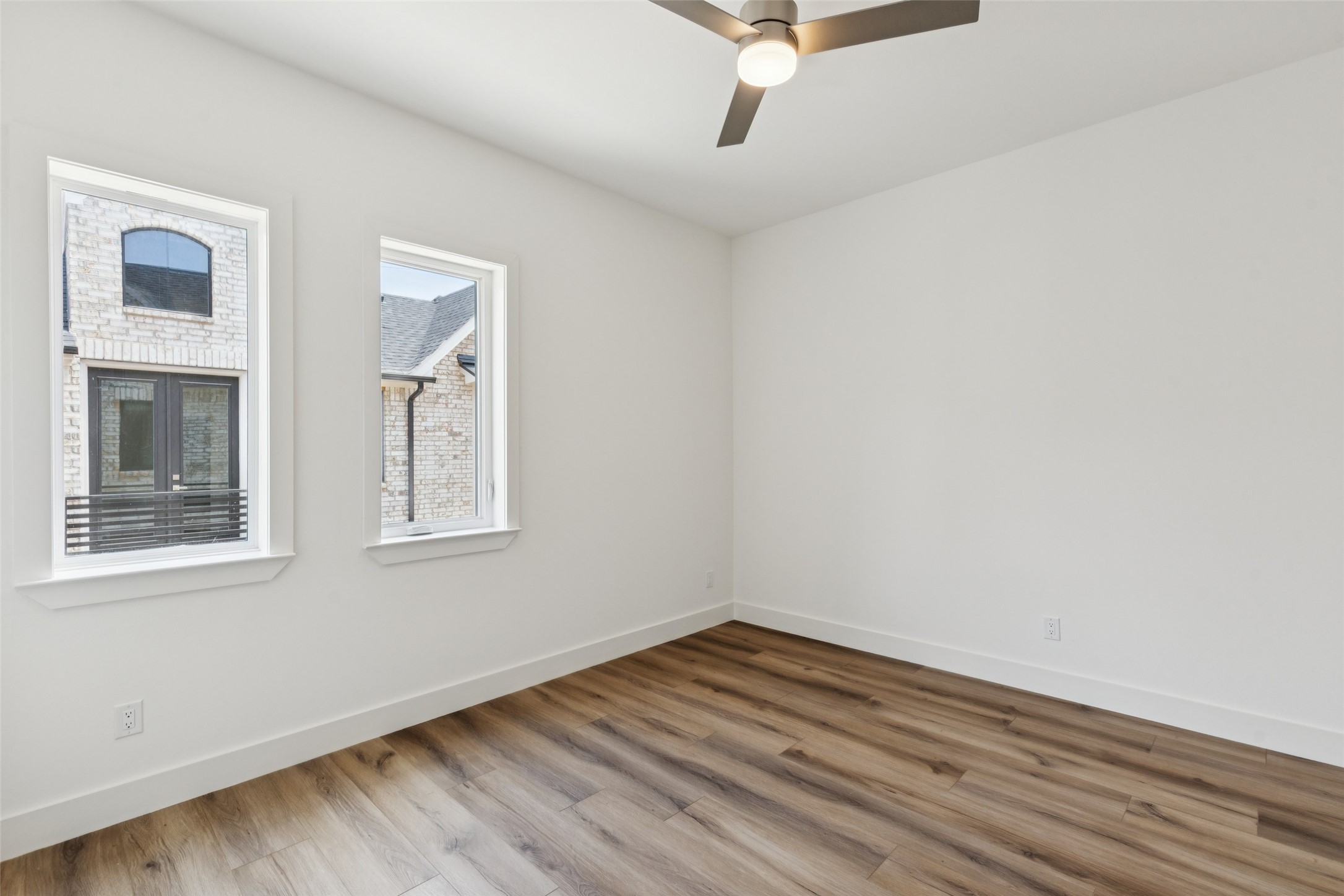 1004 W 10th Street