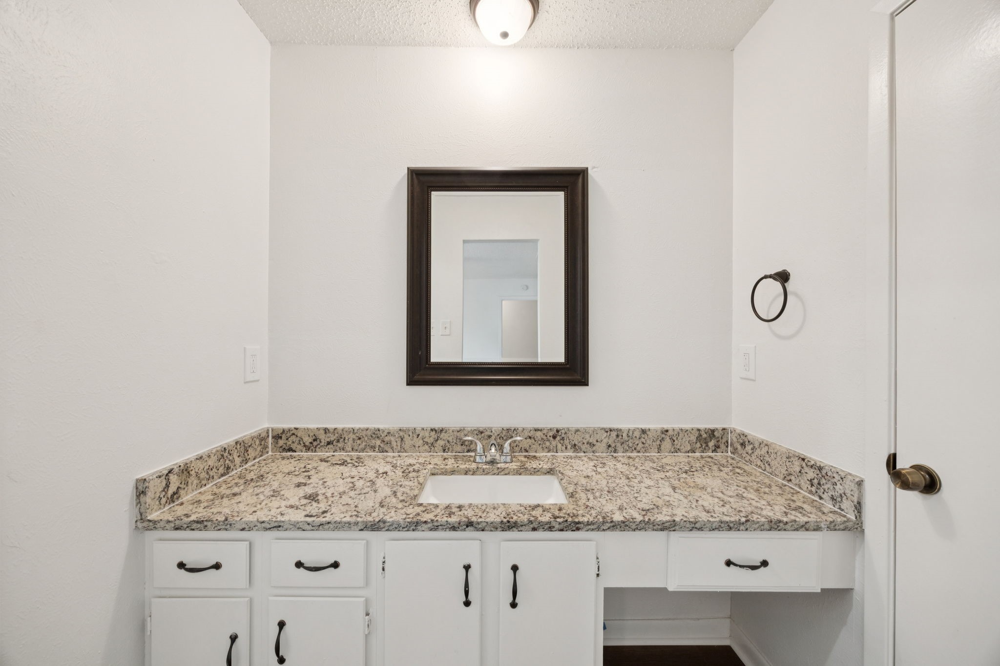 408 E Kearney Street