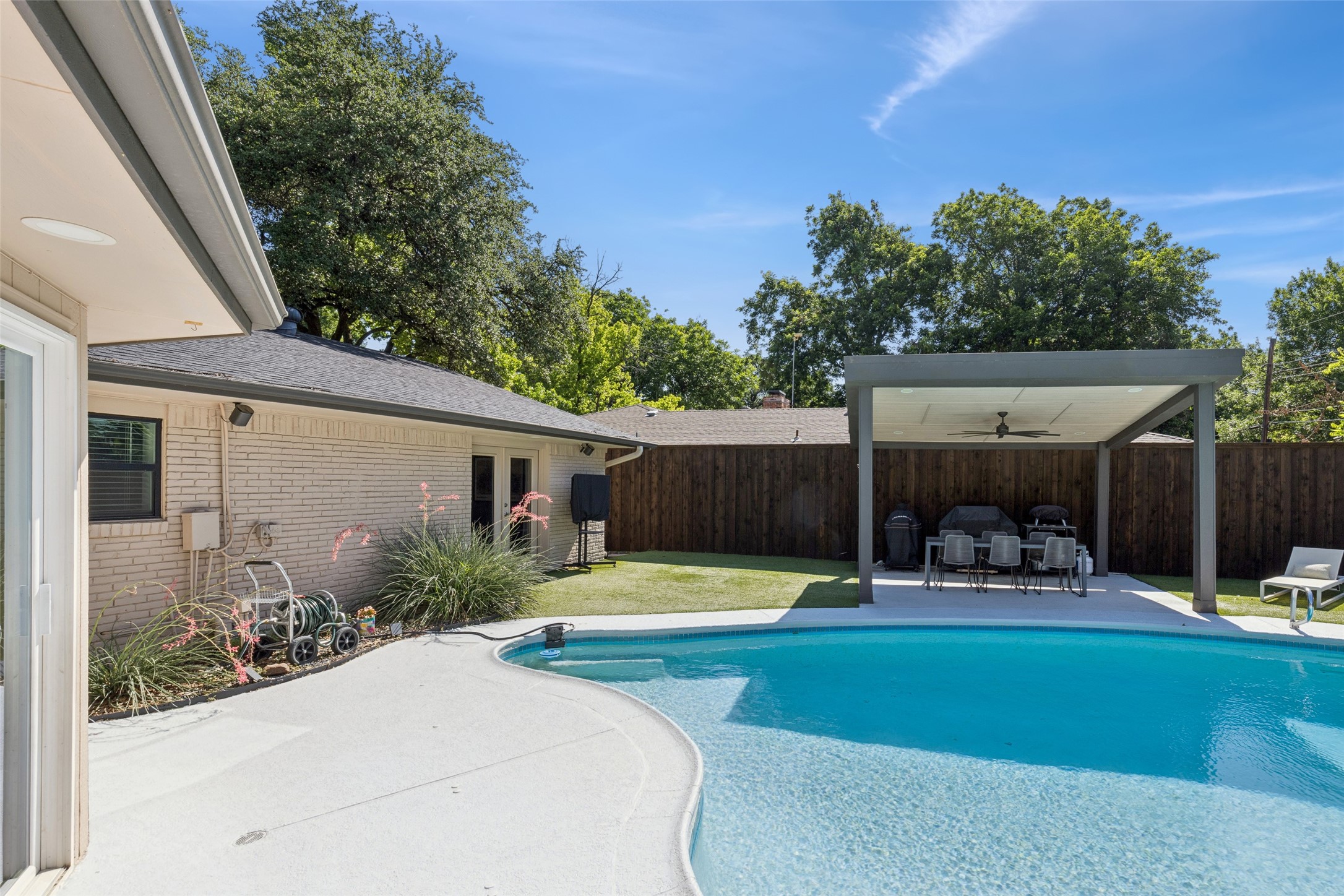 3138 Whirlaway Road