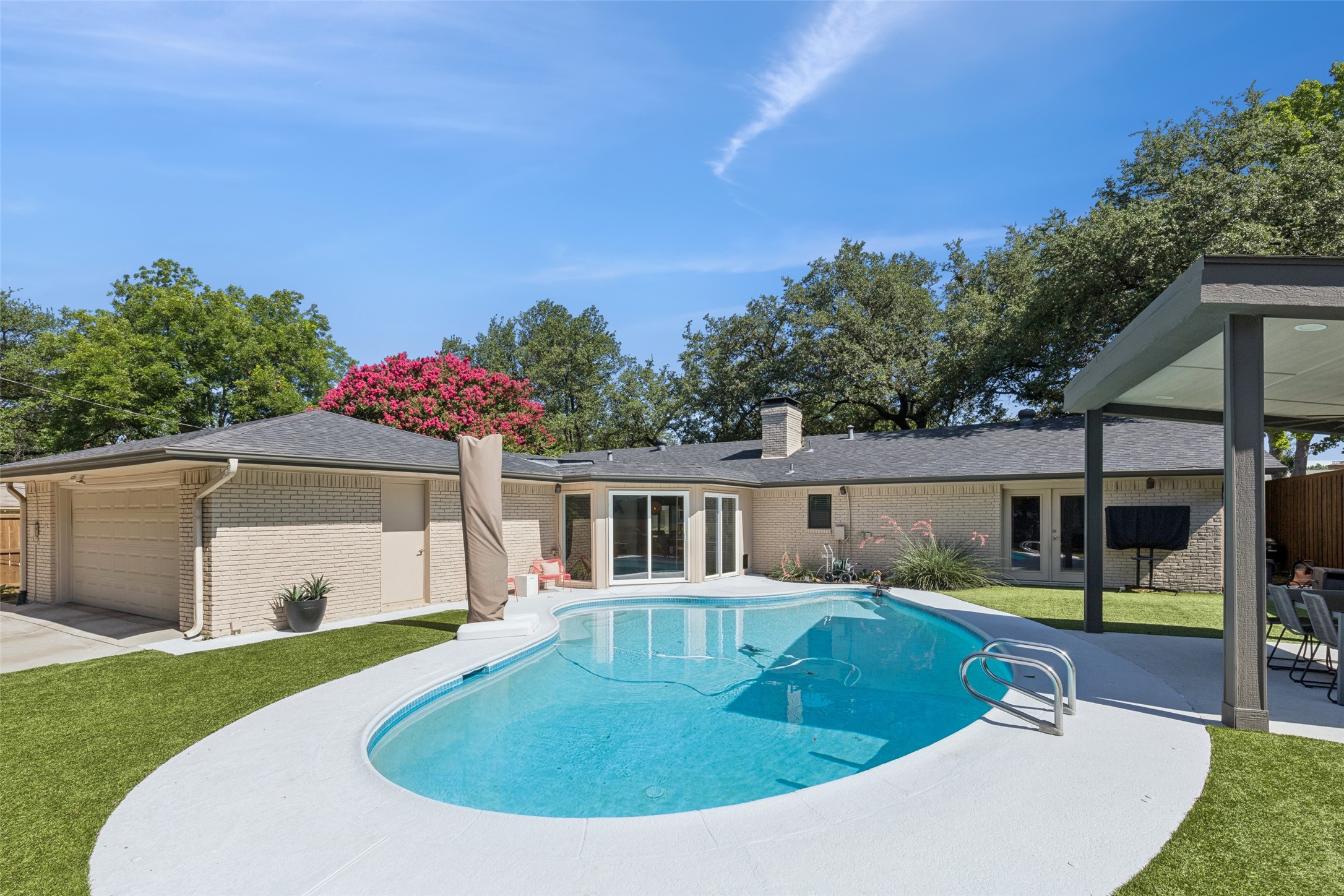 3138 Whirlaway Road