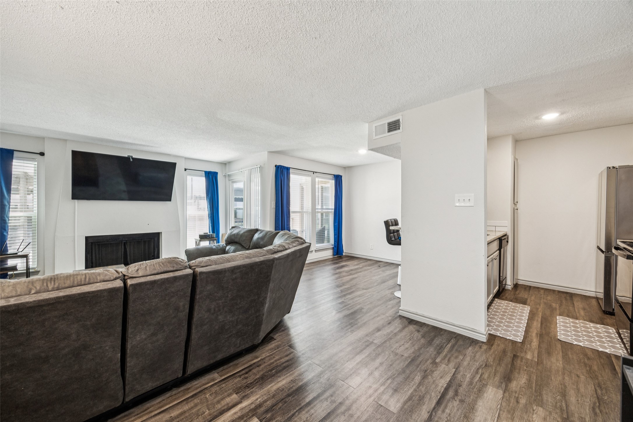 6050 Melody Lane 107