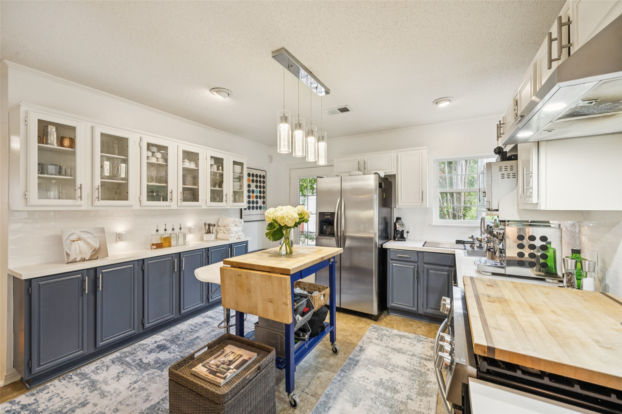 1147 N Windomere Avenue