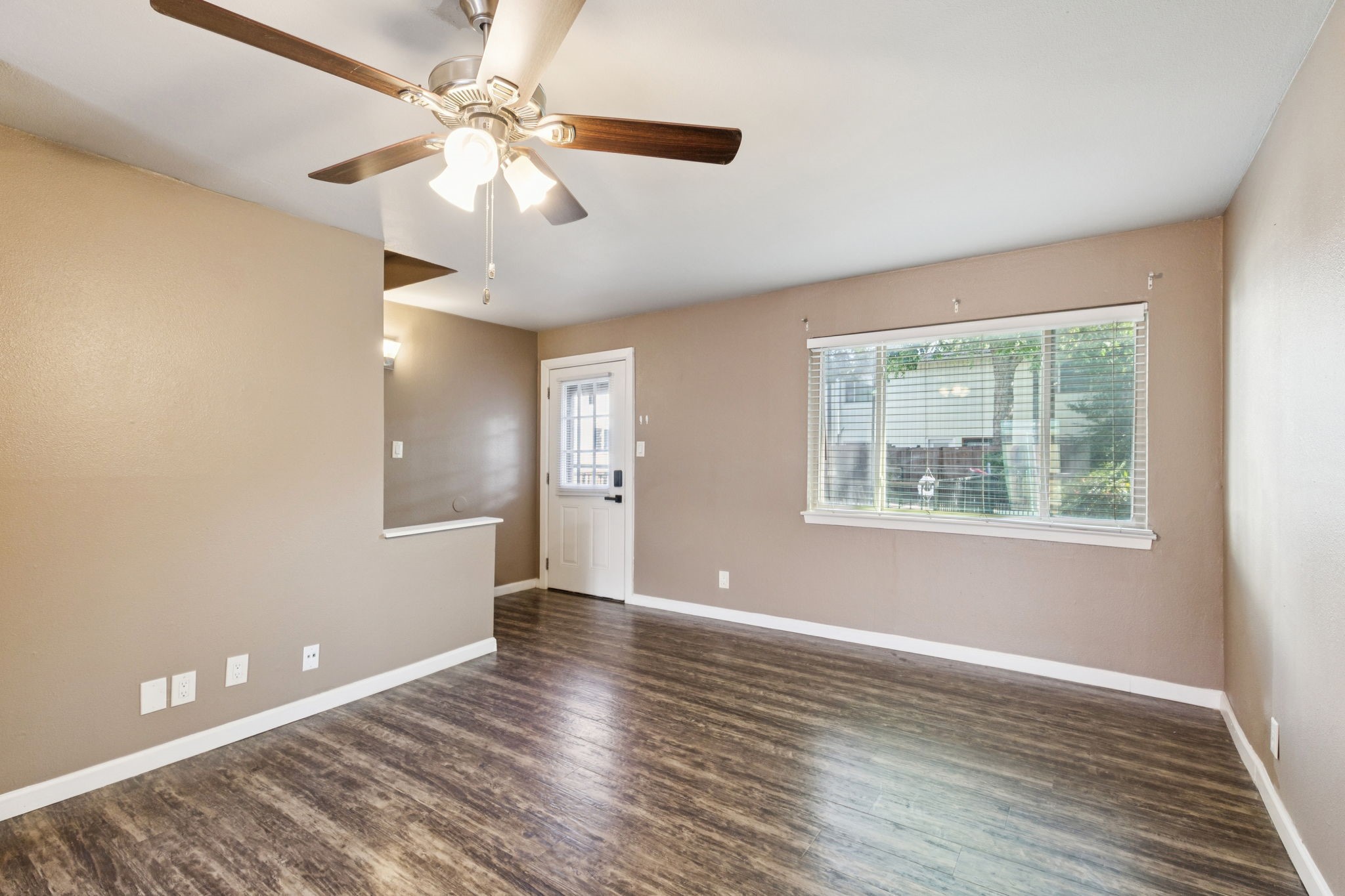 4039 Cole Avenue 106