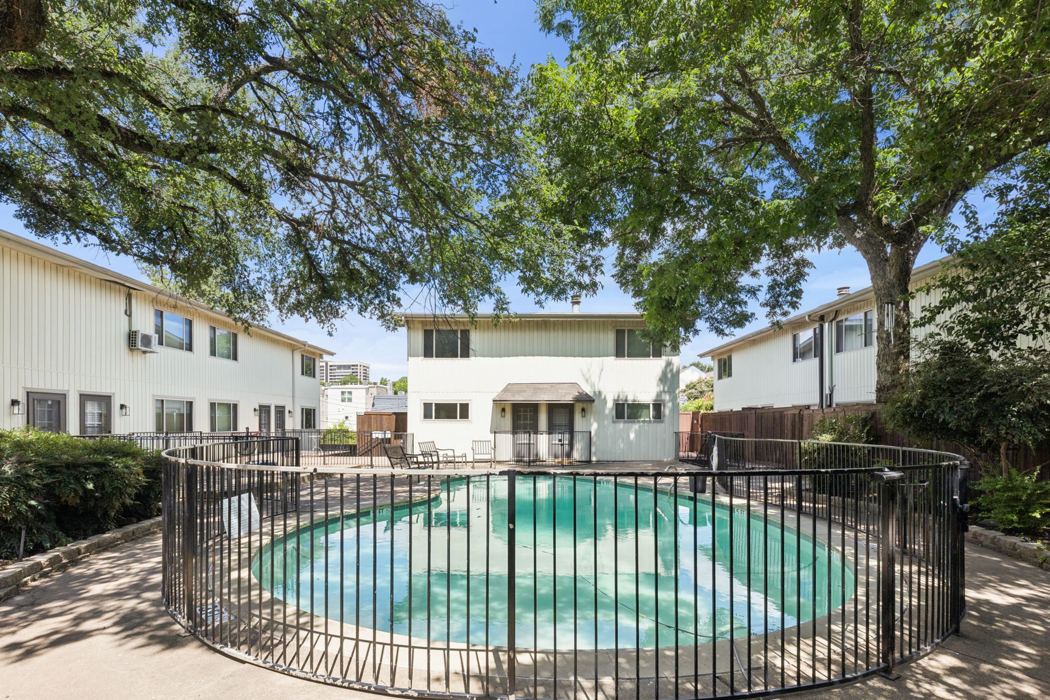 4039 Cole Avenue 106