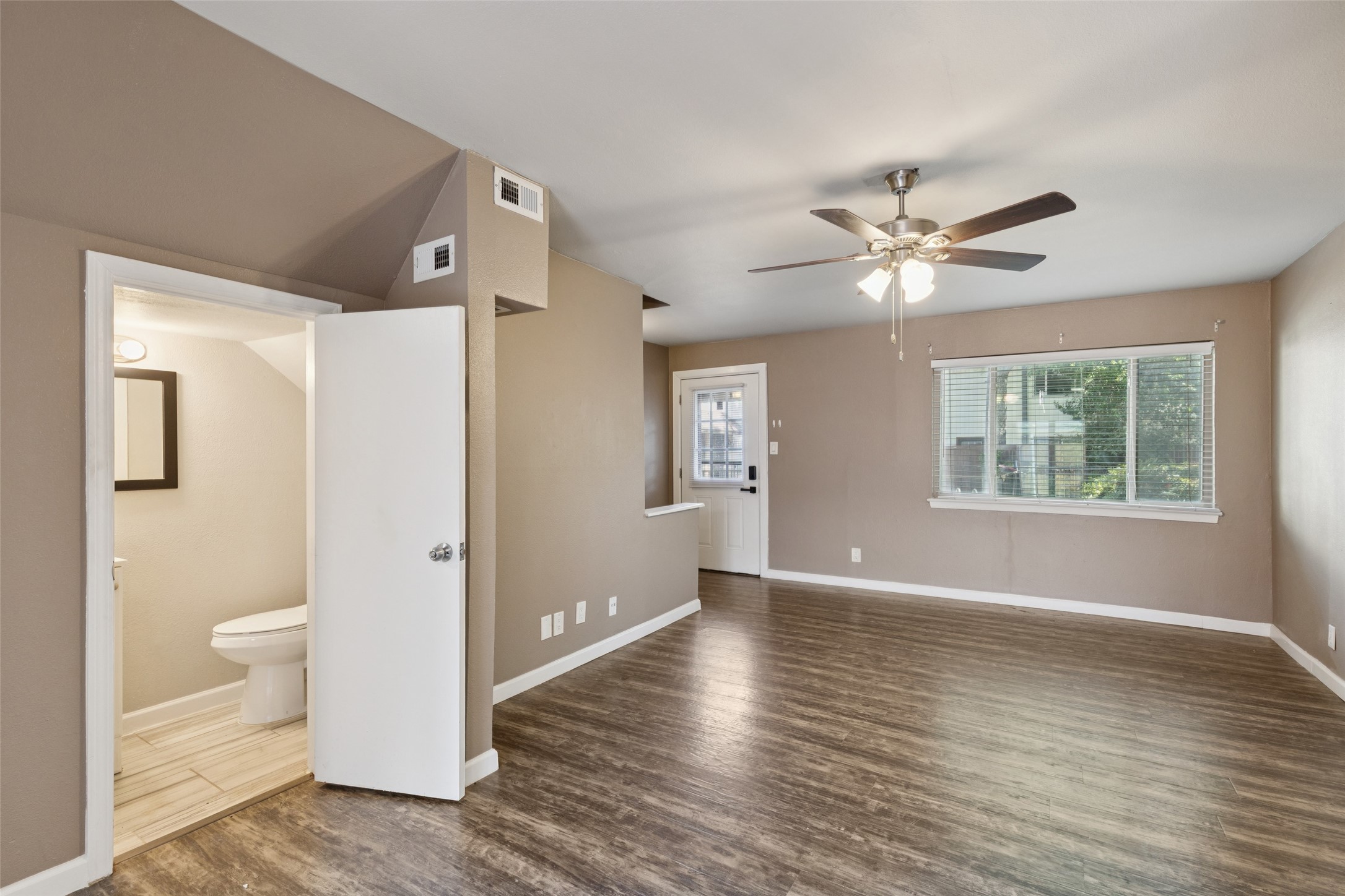 4039 Cole Avenue 106