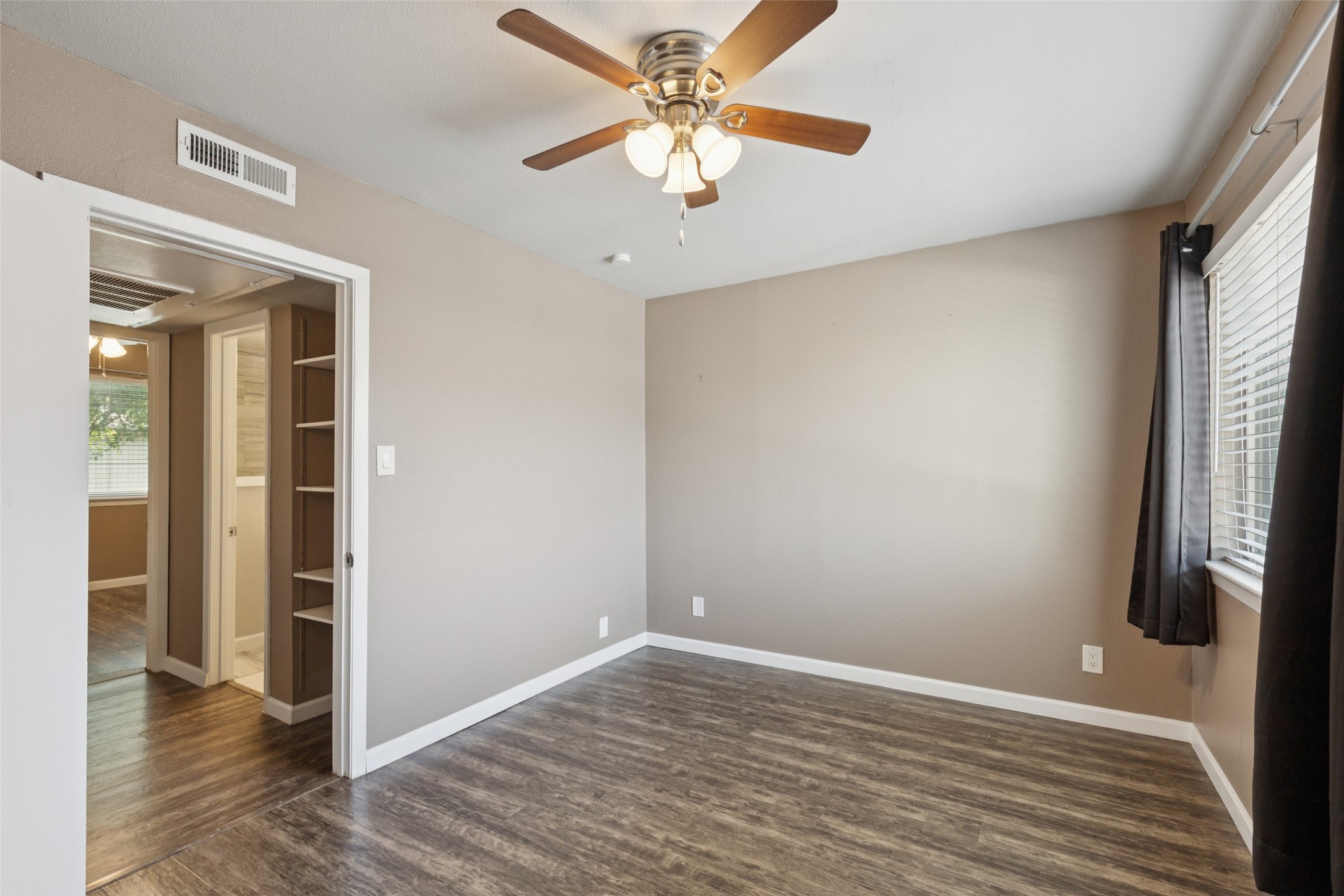 4039 Cole Avenue 106
