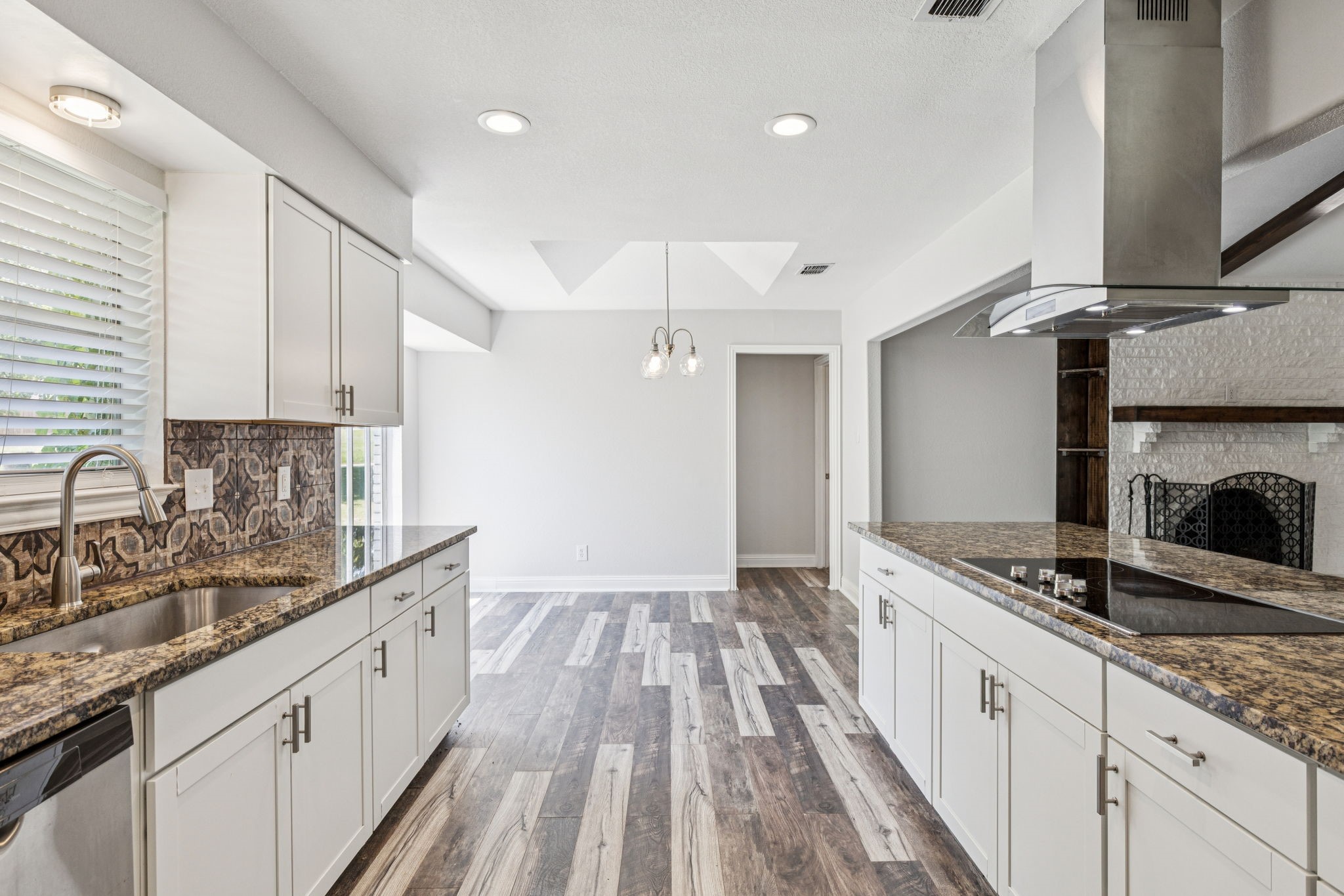 1906 W Five Mile Parkway