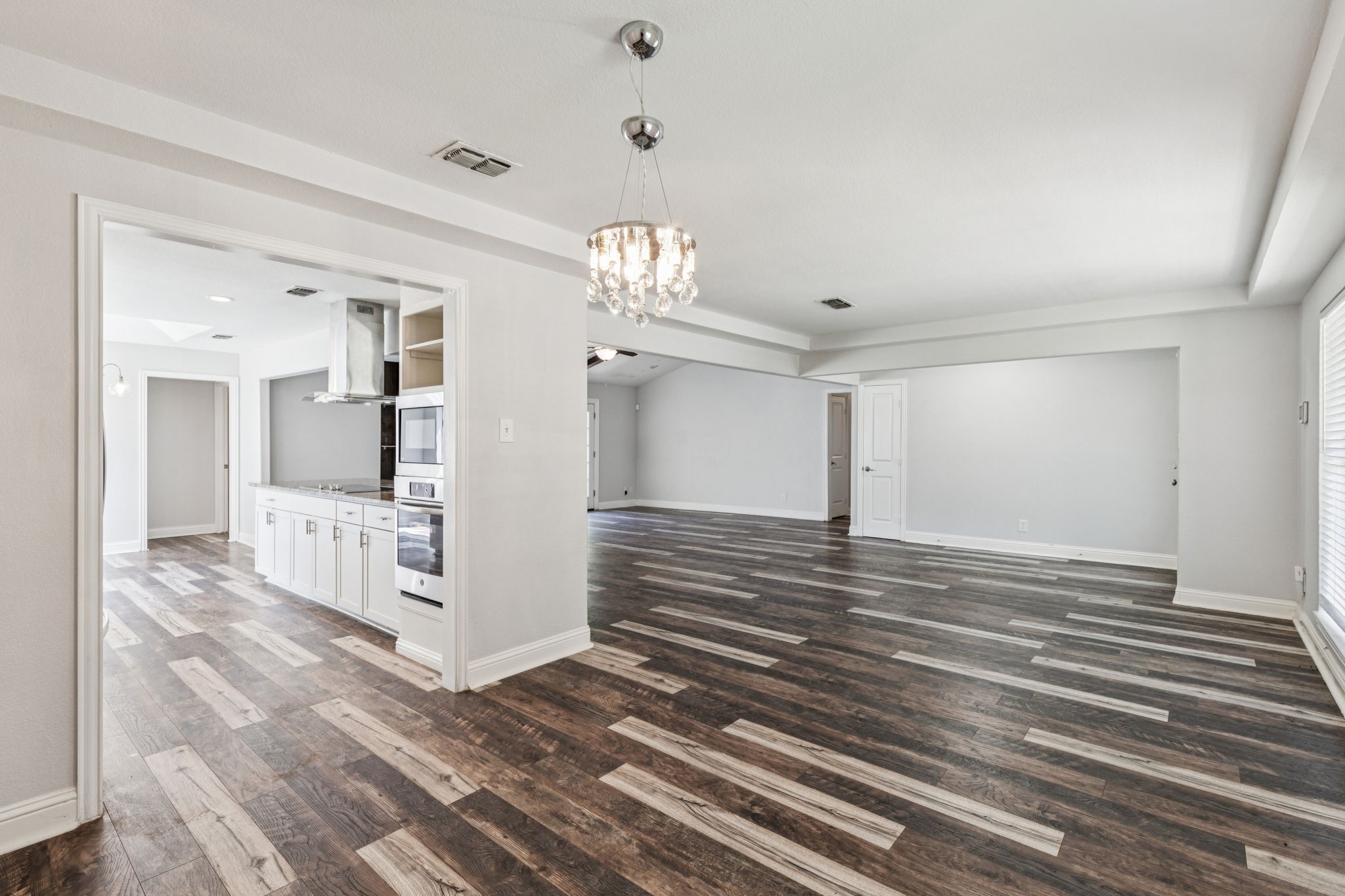 1906 W Five Mile Parkway