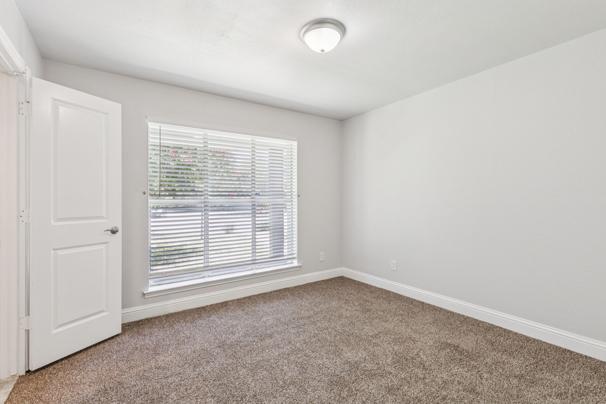 1906 W Five Mile Parkway