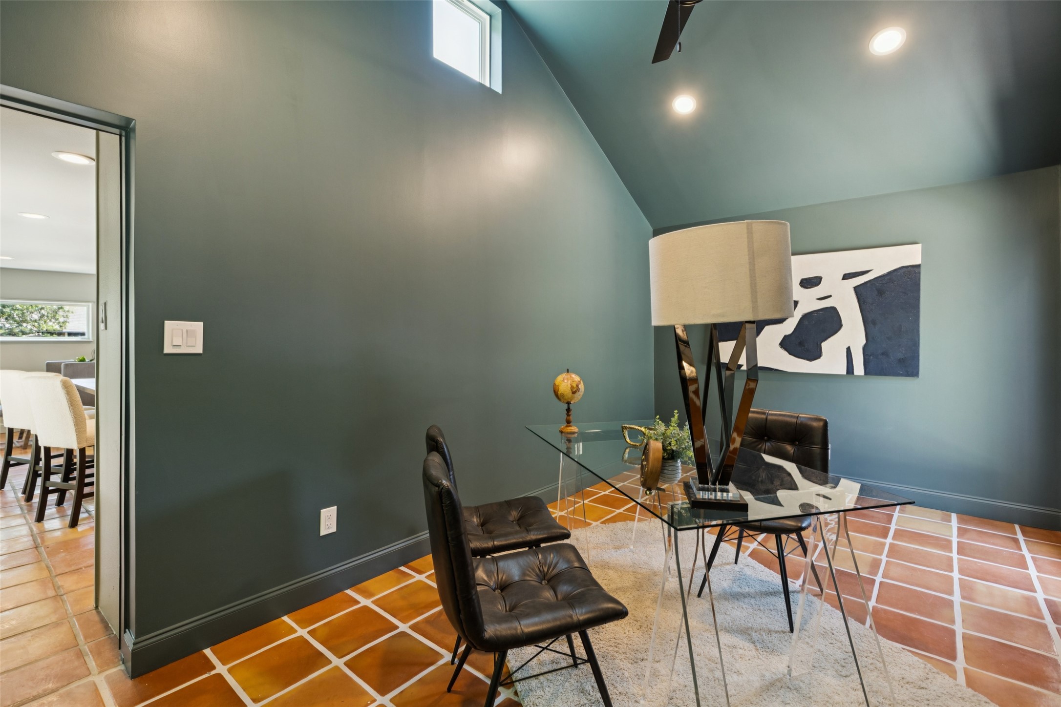 110 N Ravinia Drive