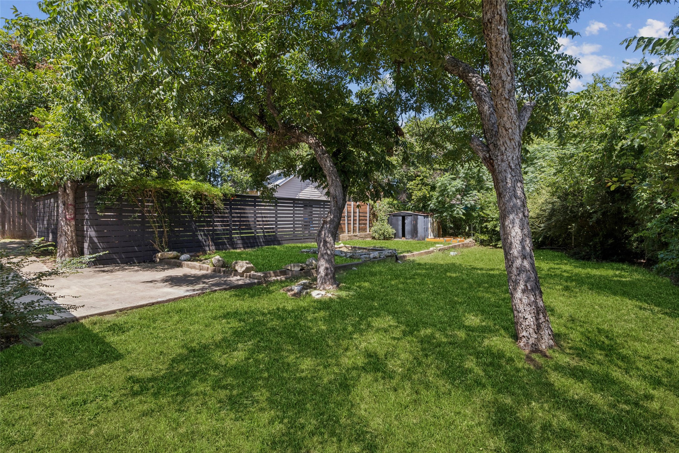 110 N Ravinia Drive