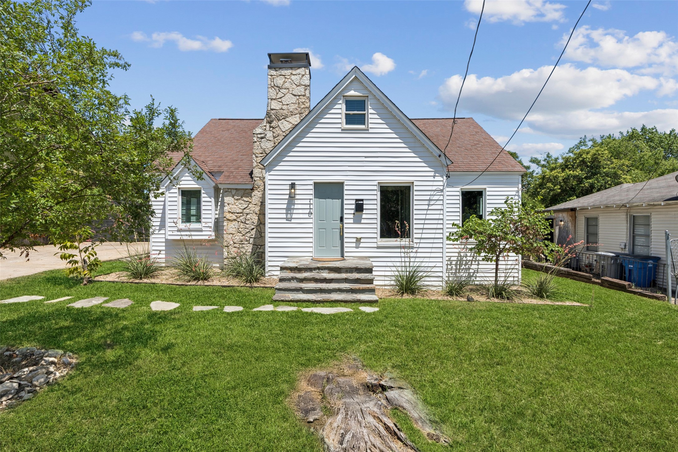 110 N Ravinia Drive