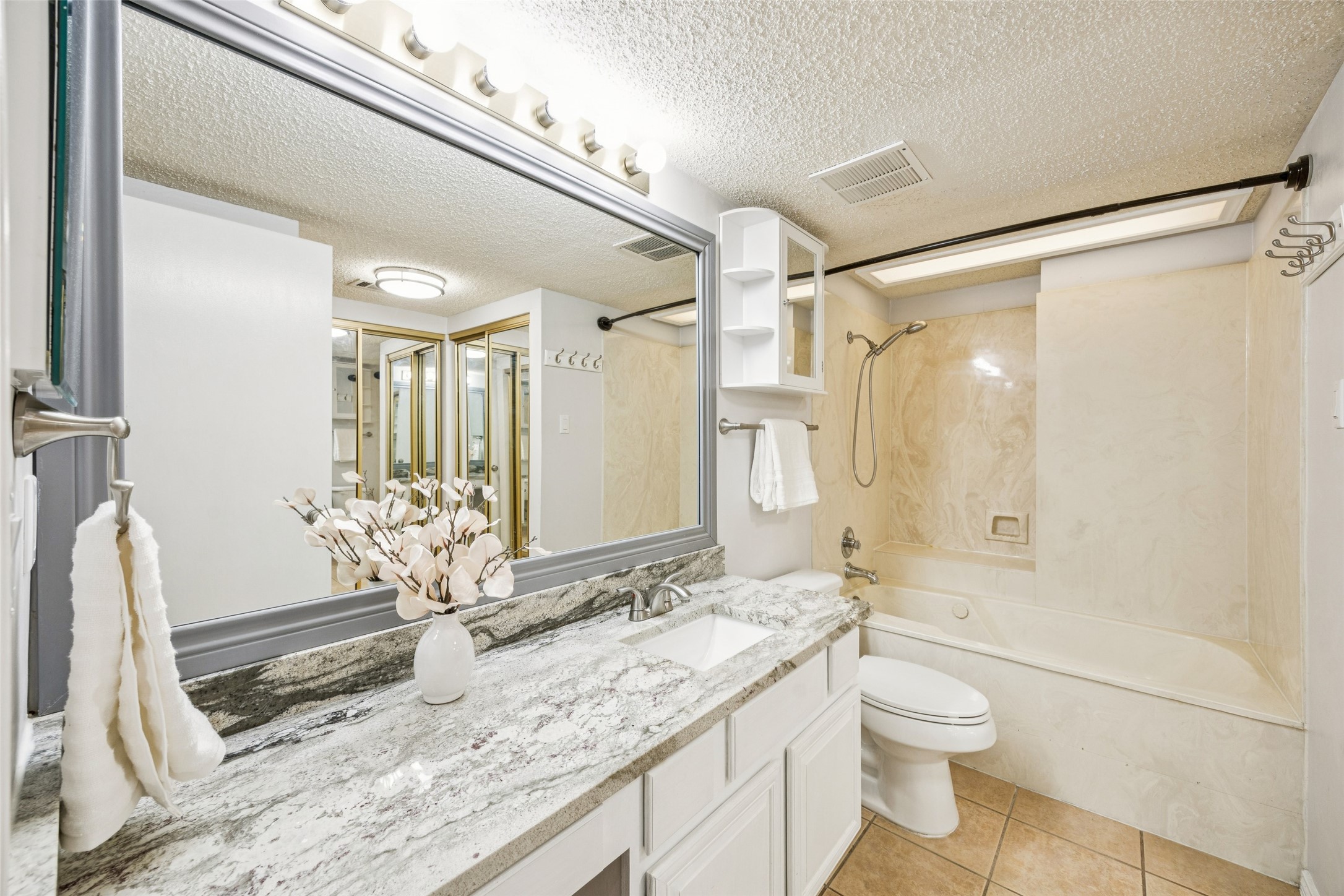 18040 Midway Road 229