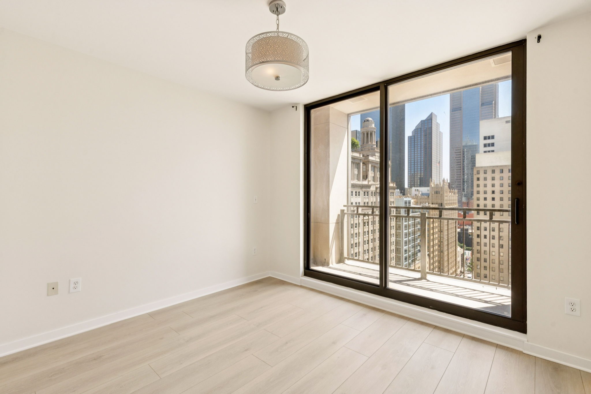 1200 Main Street 1710