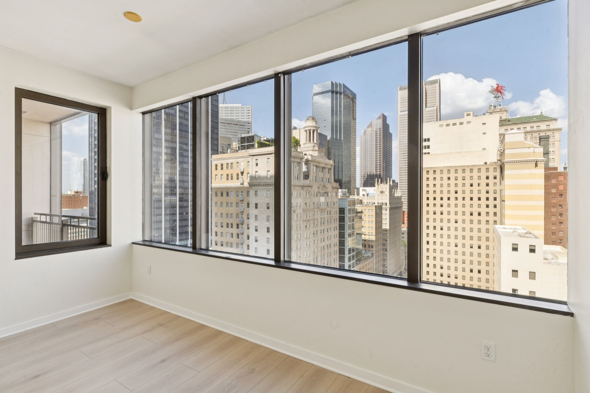 1200 Main Street 1710