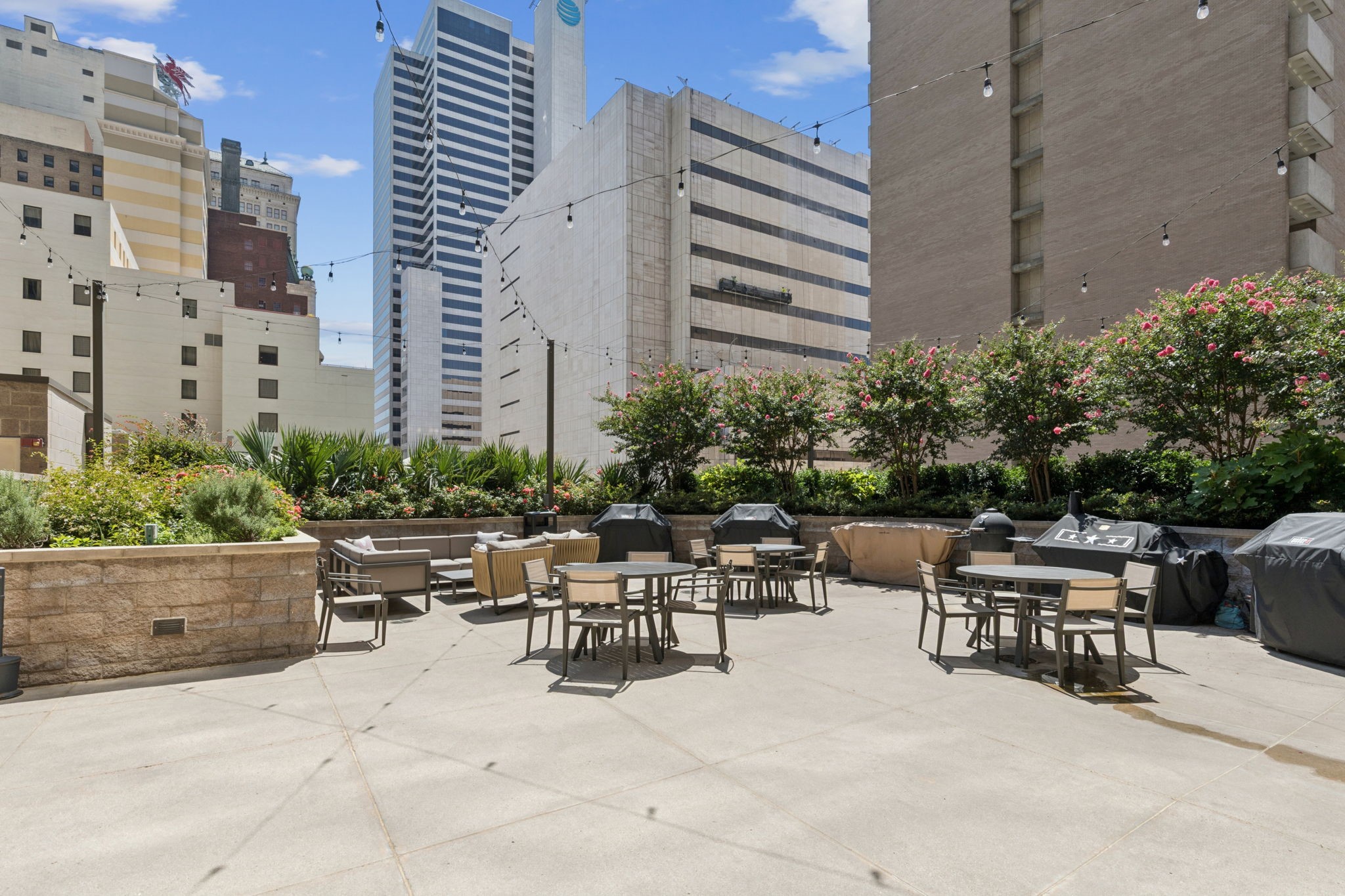 1200 Main Street 1710