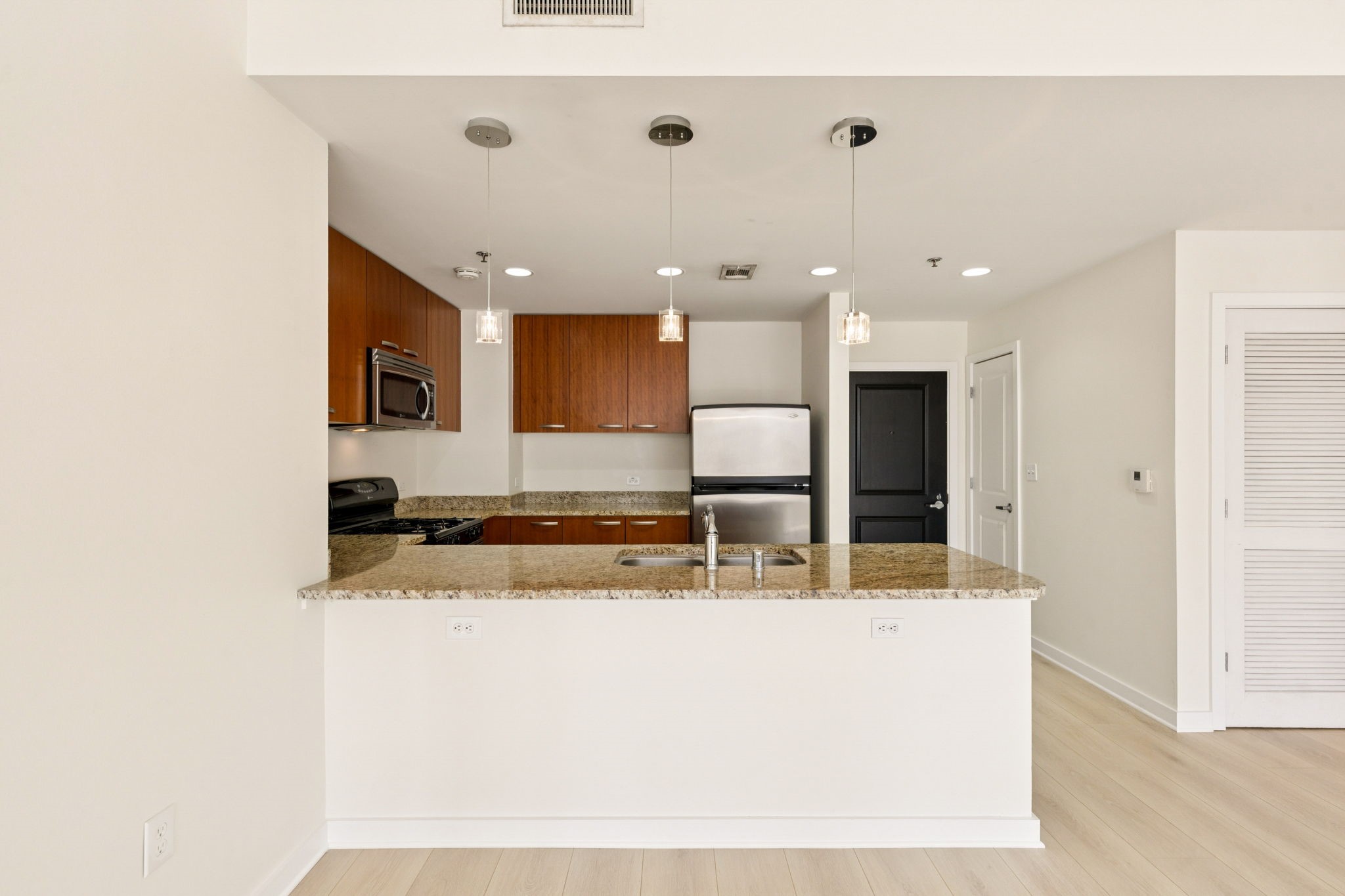 1200 Main Street 1710