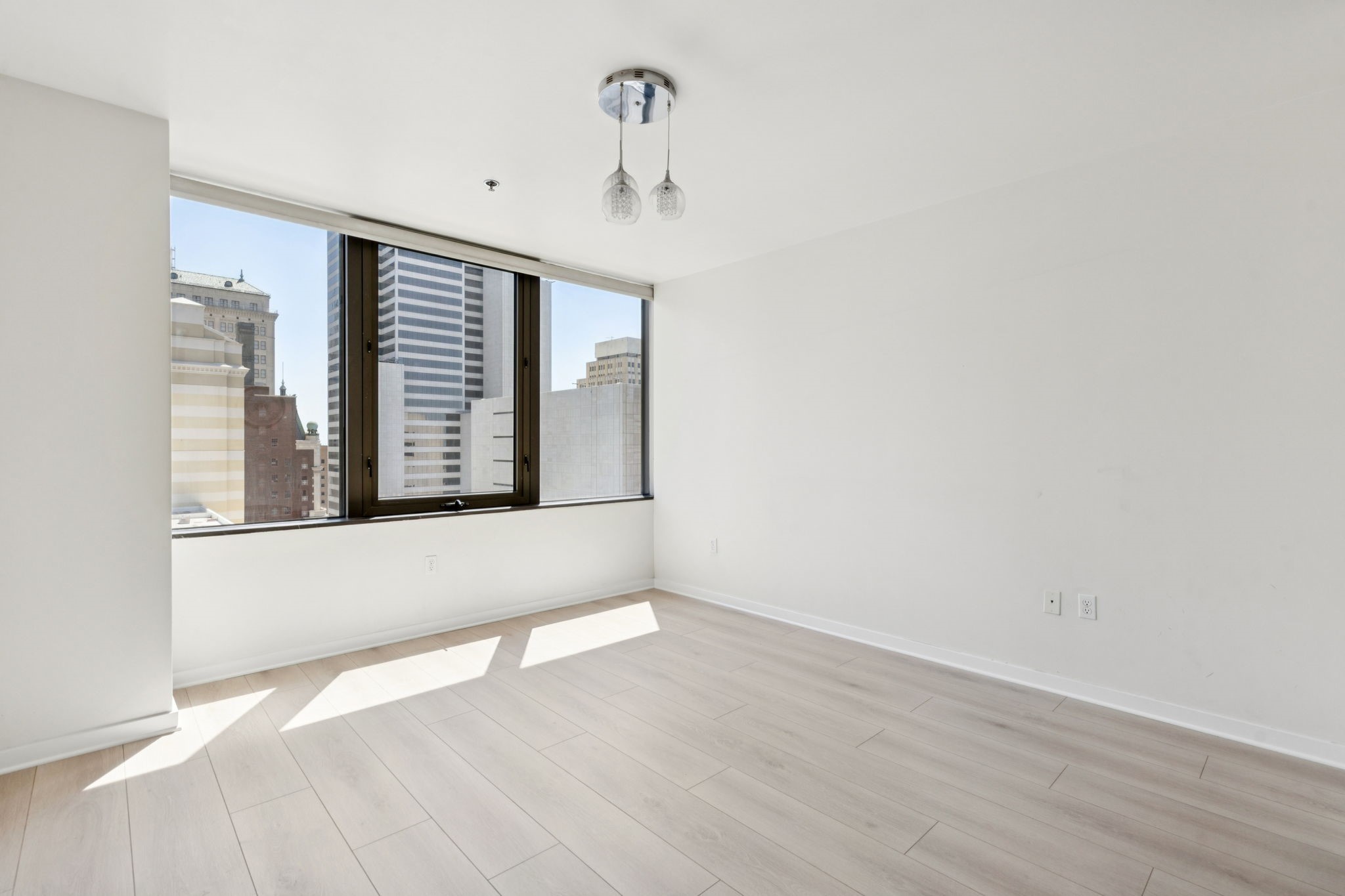 1200 Main Street 1710