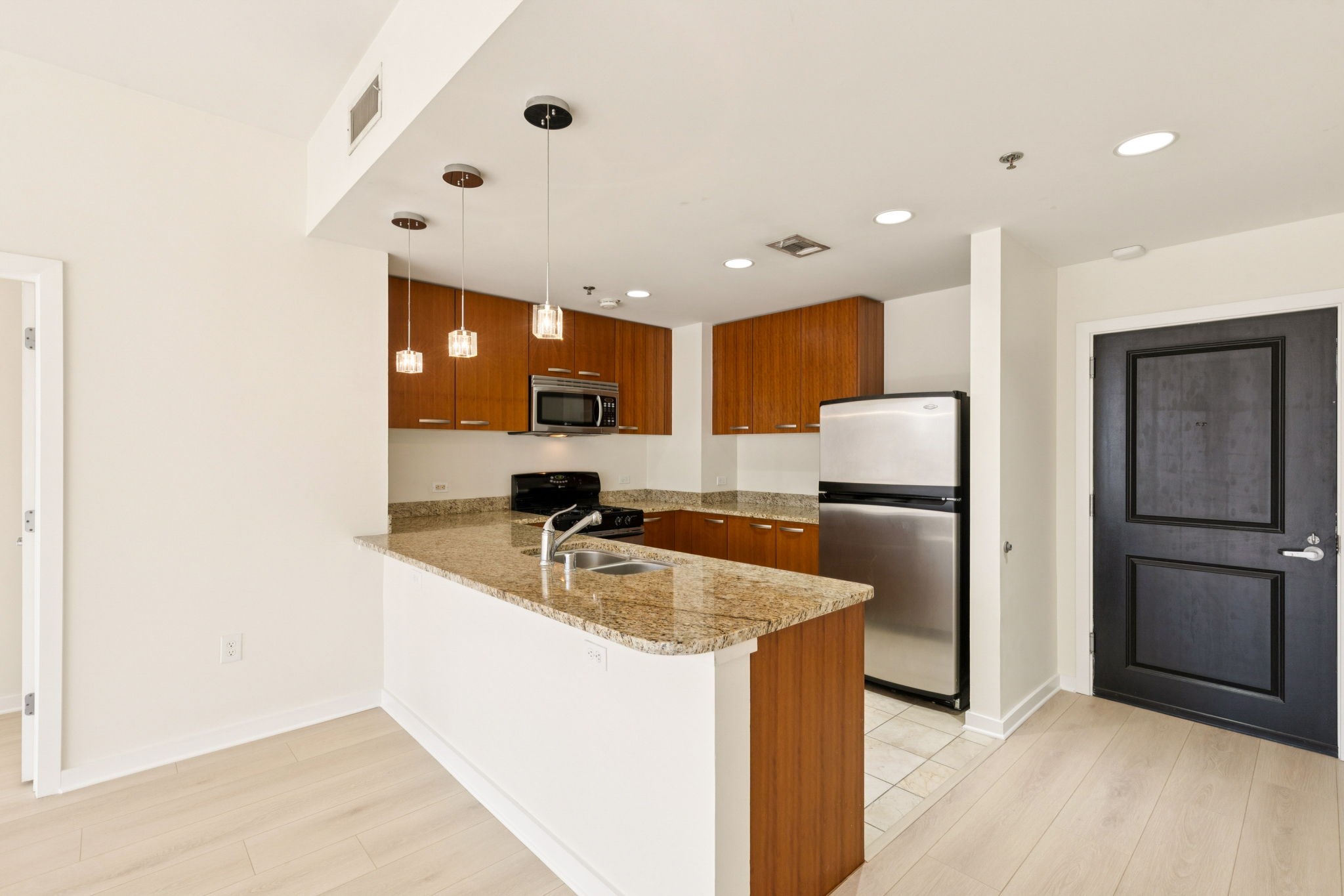 1200 Main Street 1710