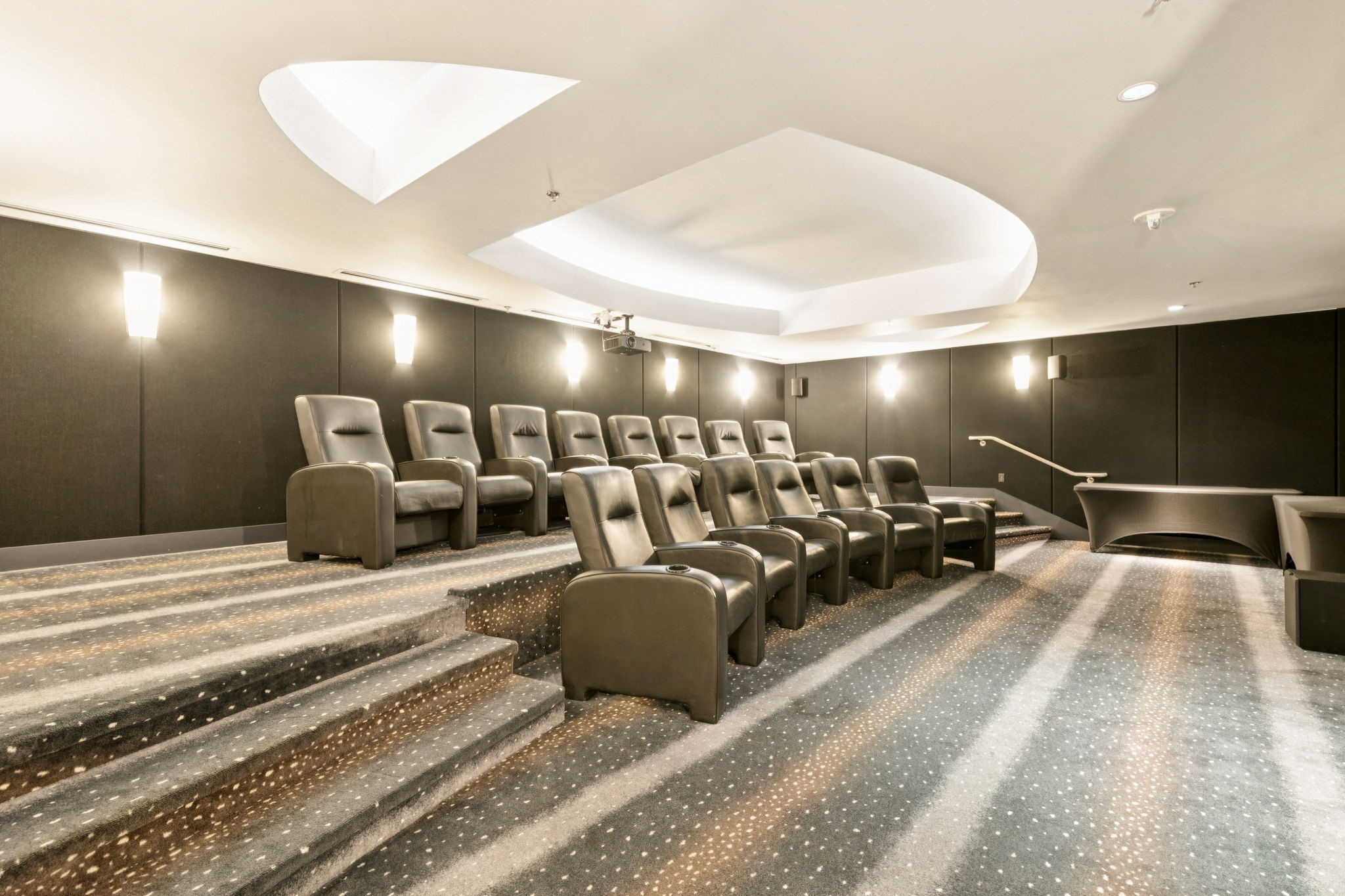 1200 Main Street 1710