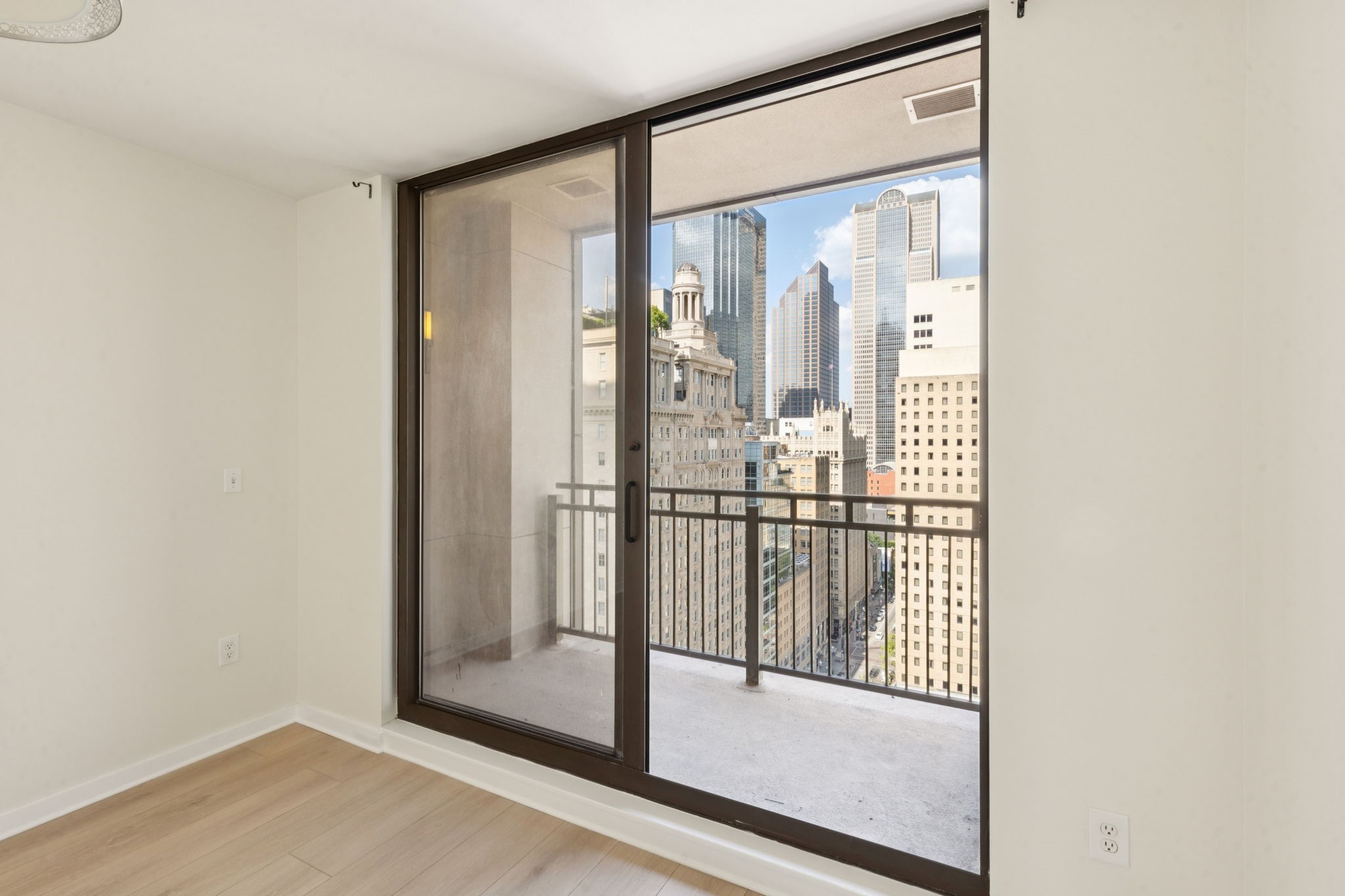 1200 Main Street 1710