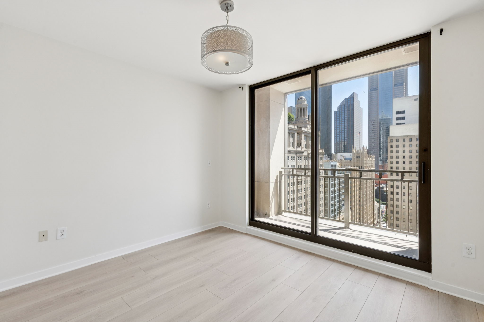 1200 Main Street 1710