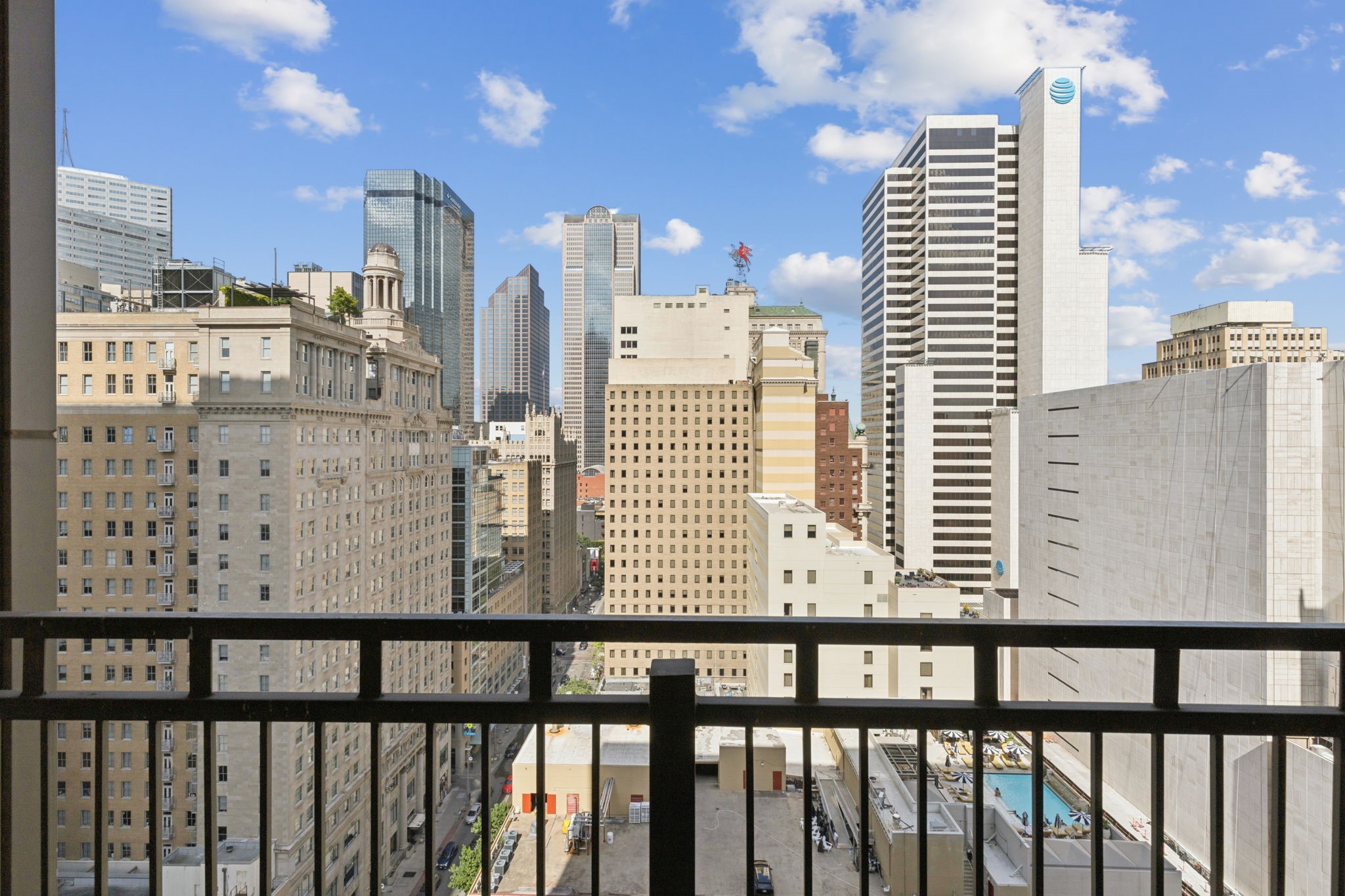 1200 Main Street 1710