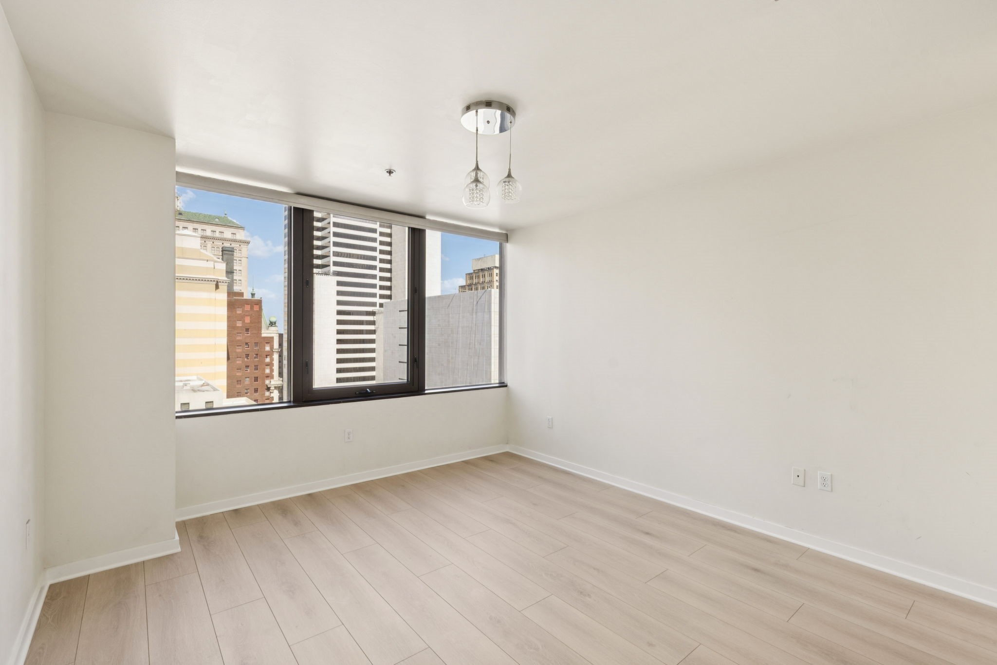 1200 Main Street 1710