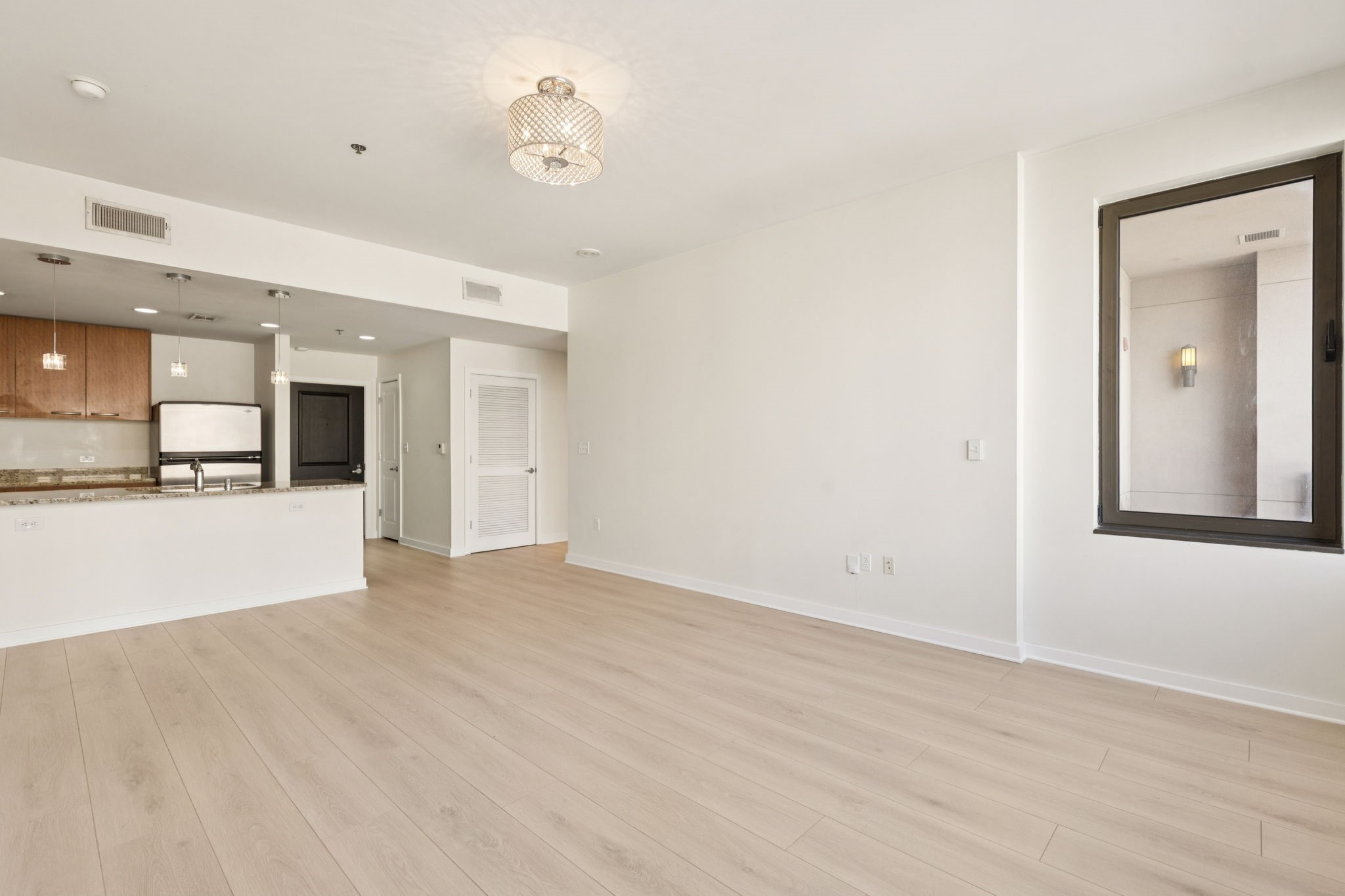 1200 Main Street 1710