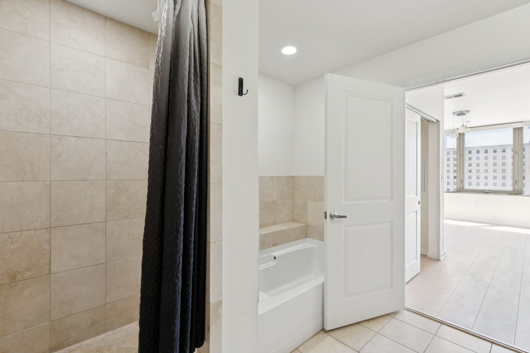 1200 Main Street 1710