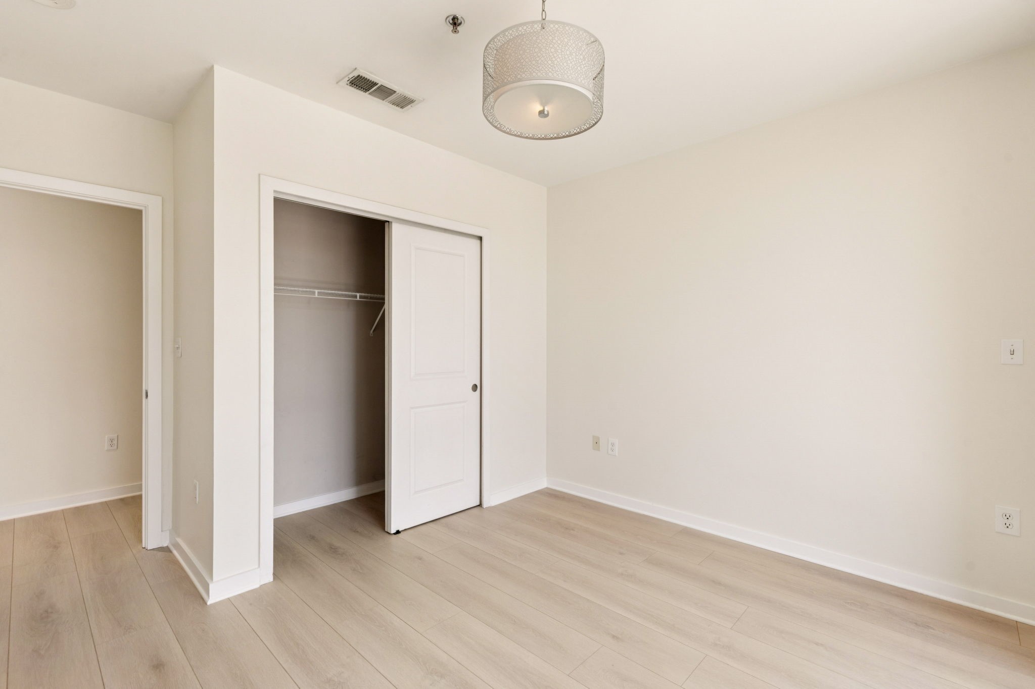 1200 Main Street 1710