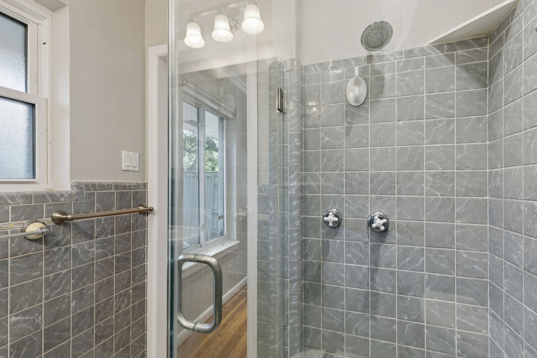 1611 Driftwood Drive