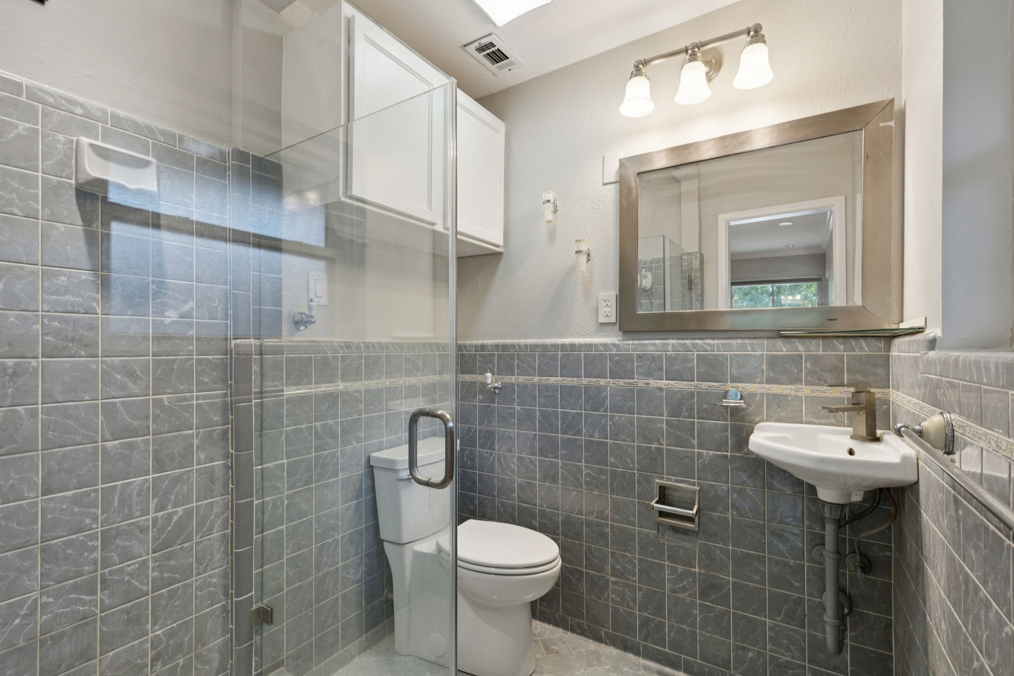 1611 Driftwood Drive