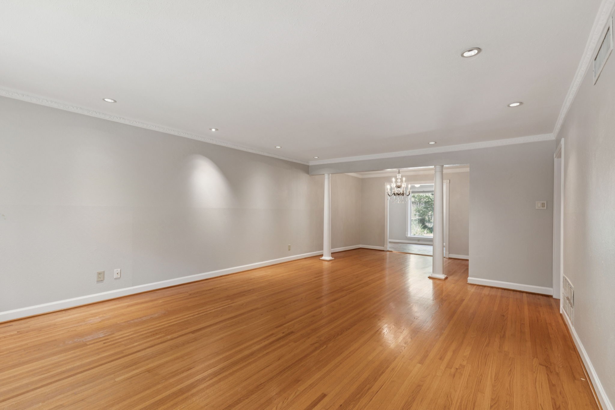 1611 Driftwood Drive