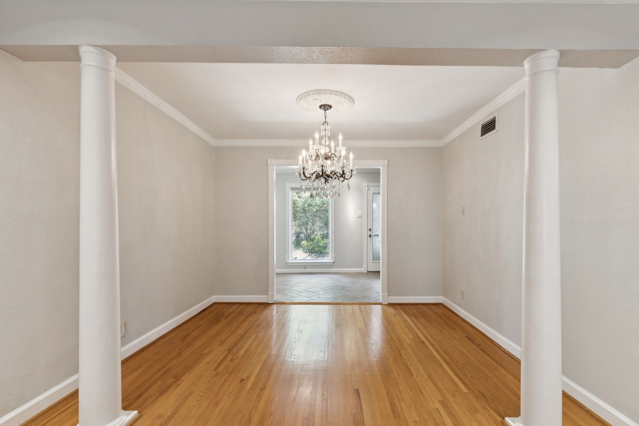 1611 Driftwood Drive