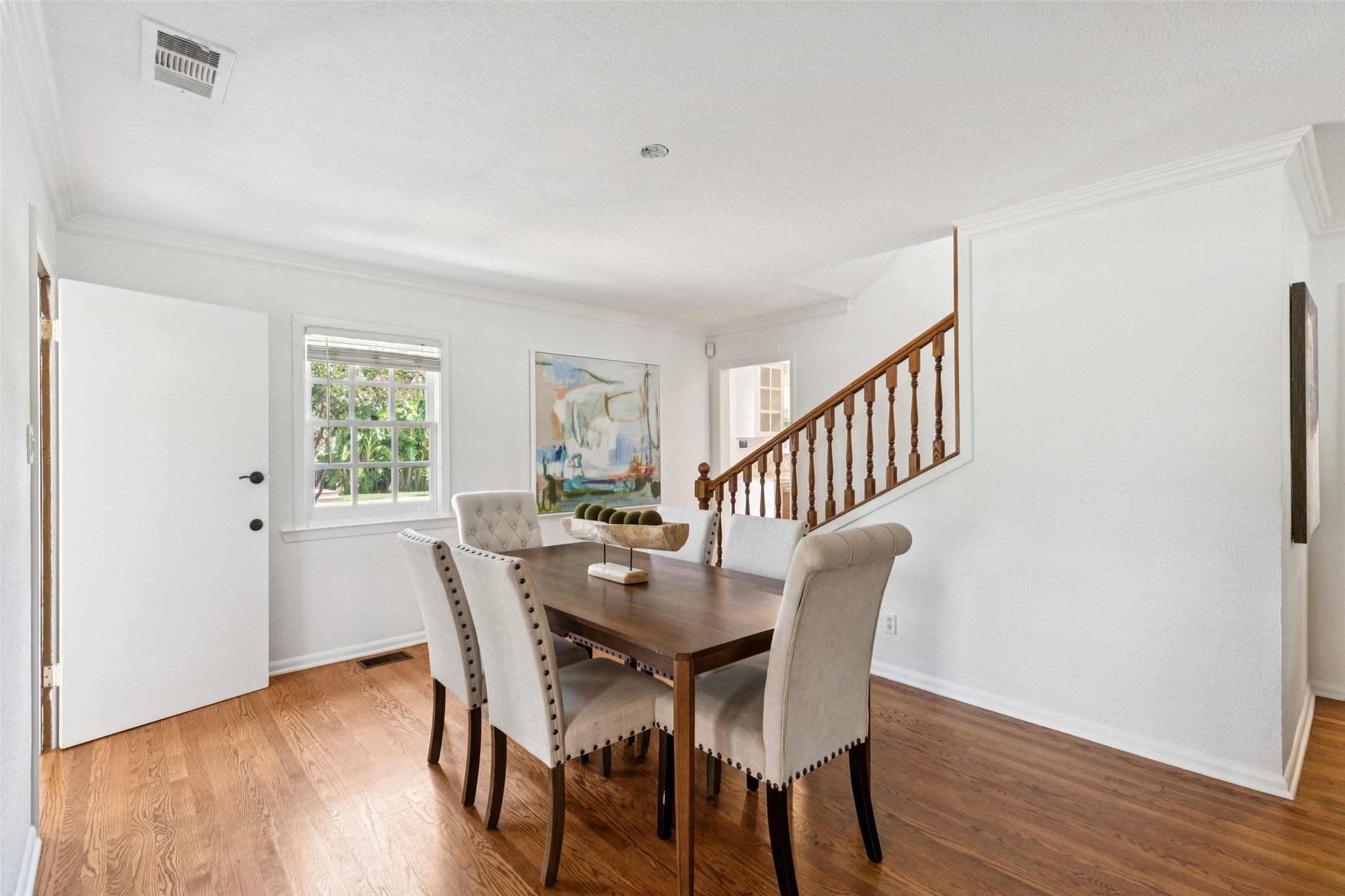 1823 W Colorado Boulevard