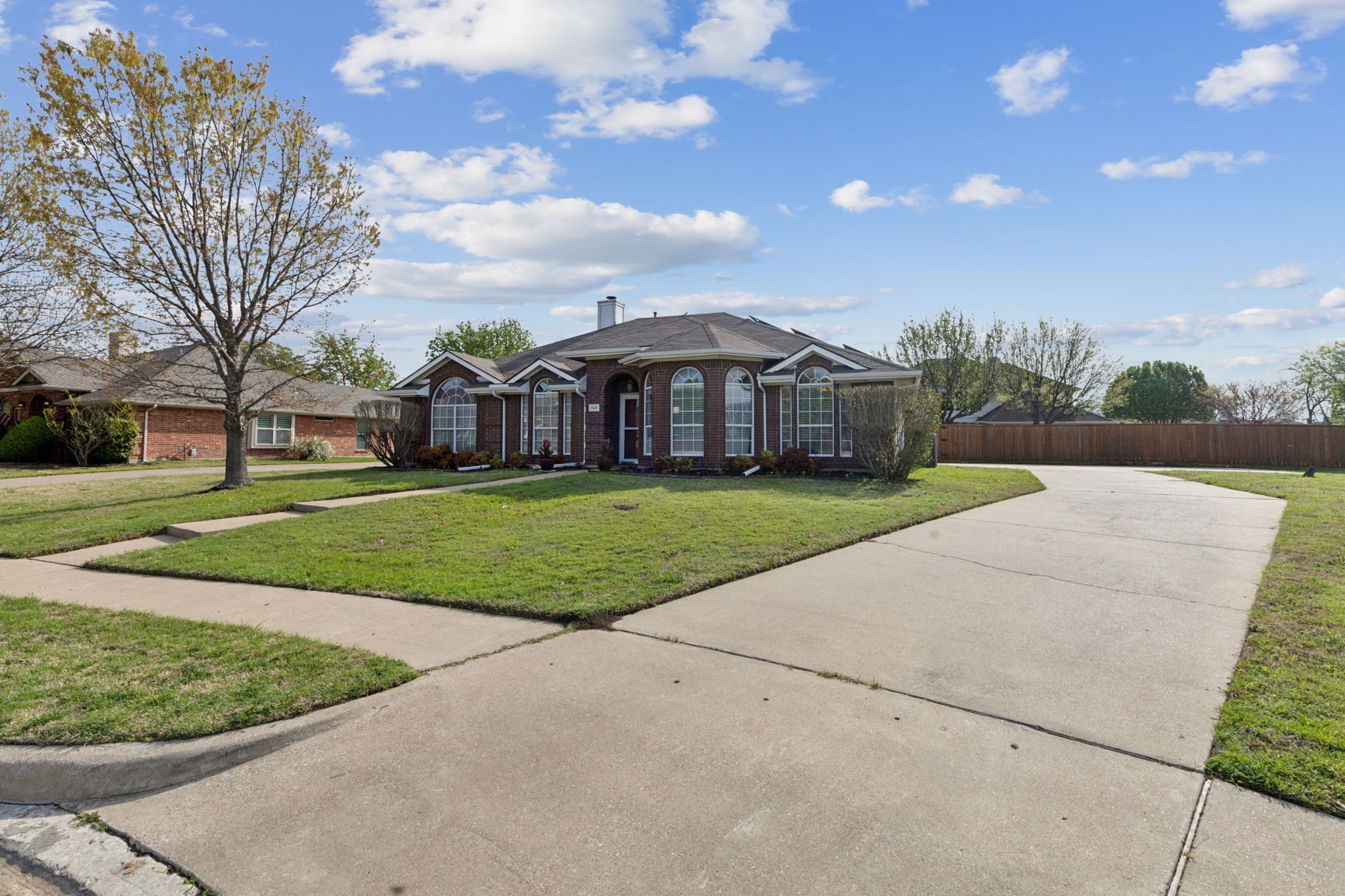320 Banbury Drive